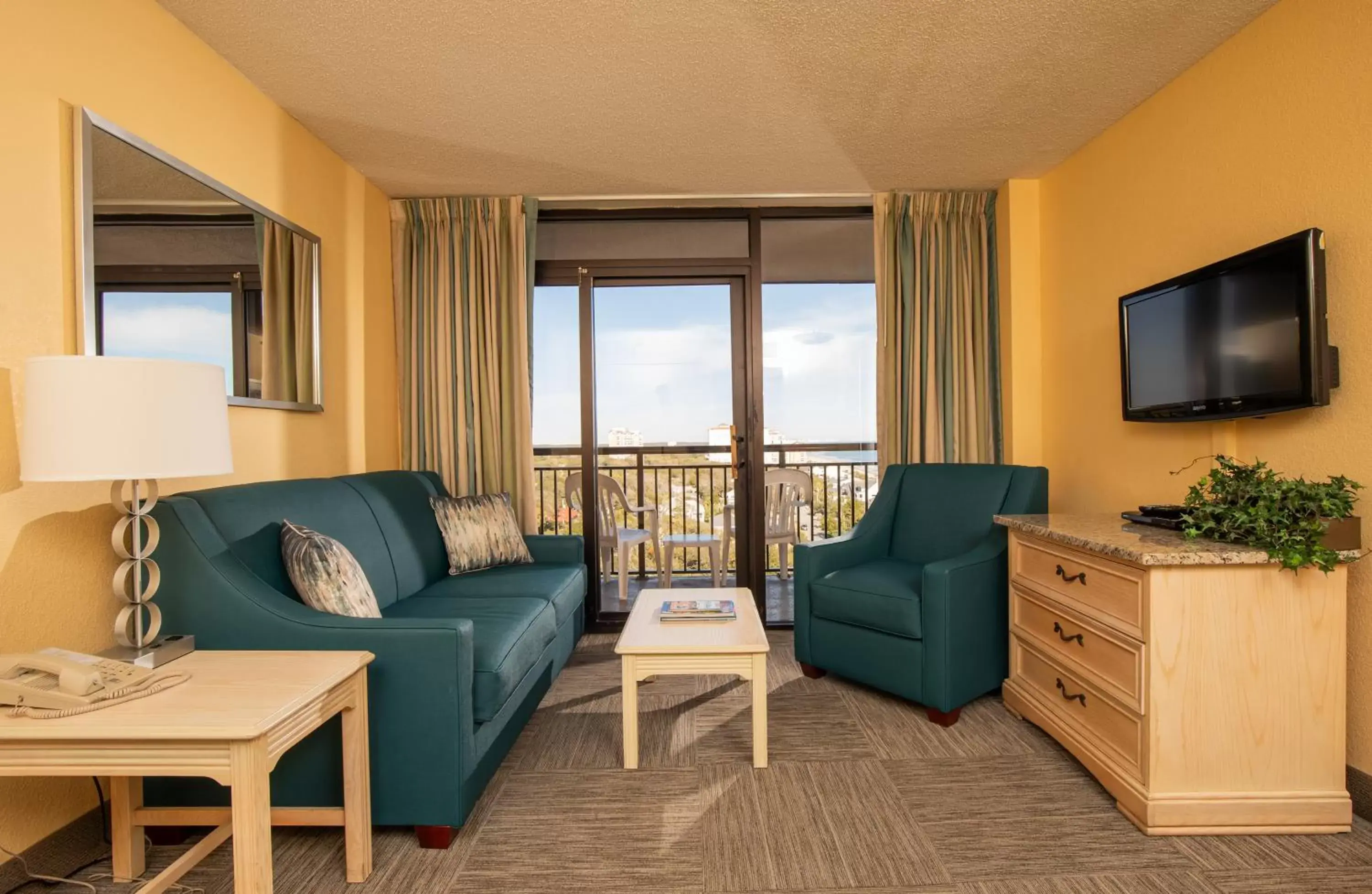 Living room, Seating Area in Grande Shores Ocean Resorts Condominiums
