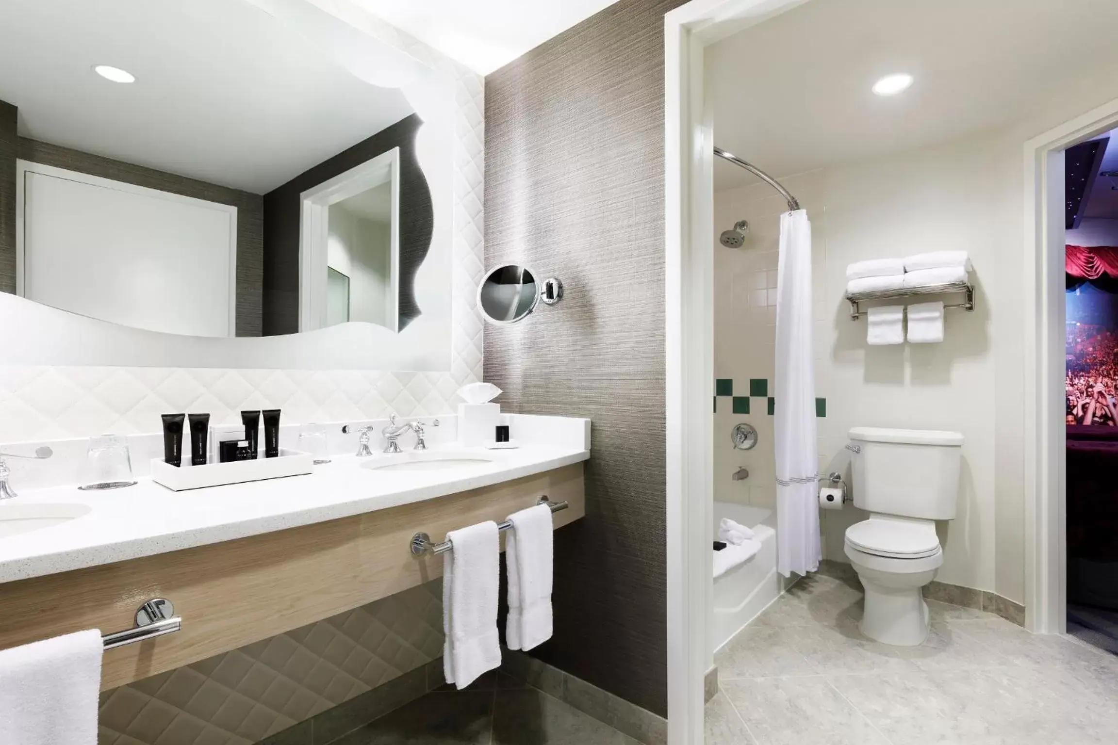 Bathroom in Universal's Hard Rock Hotel®