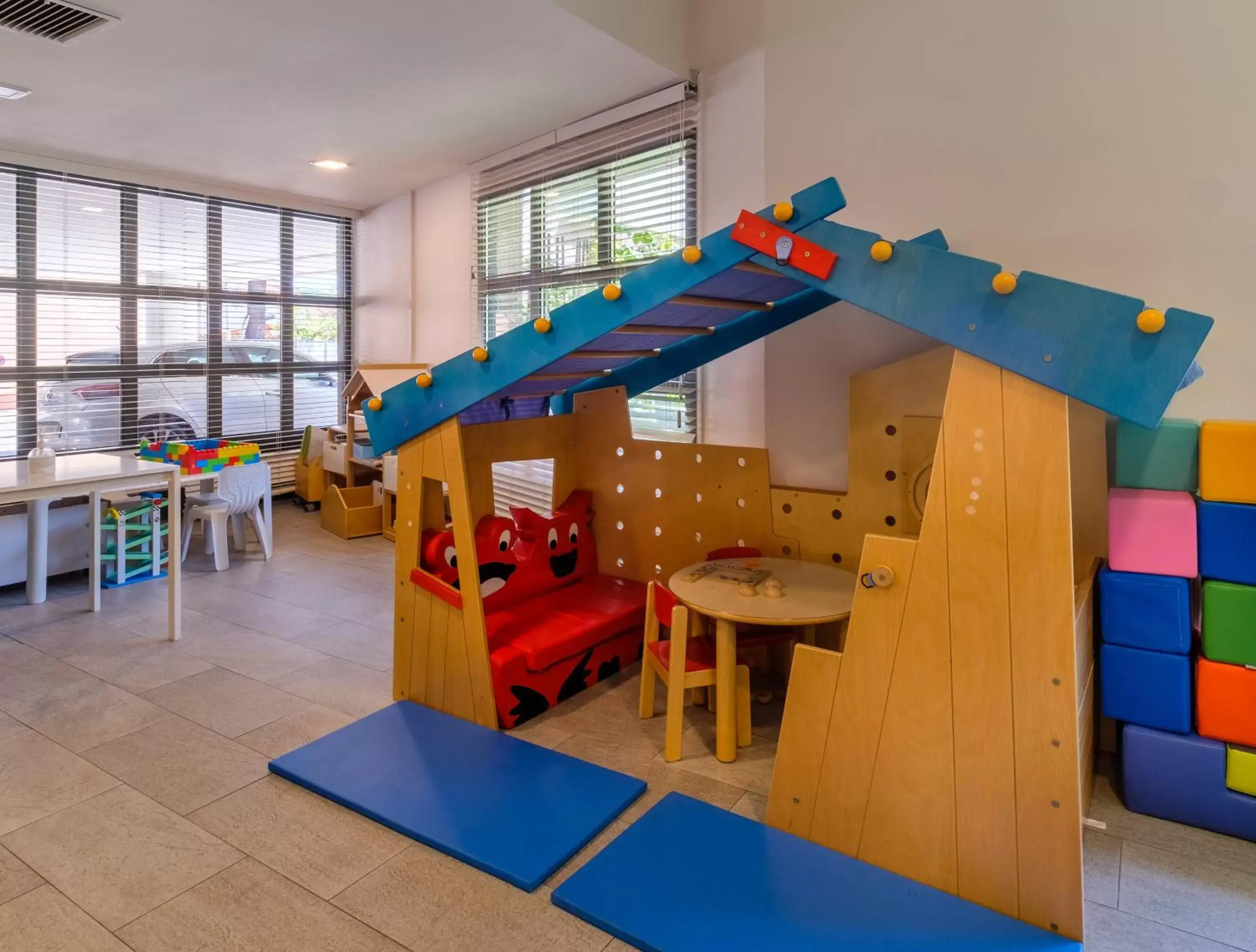 Children play ground, Kid's Club in Résidence Pierre & Vacances Premium Julia Augusta