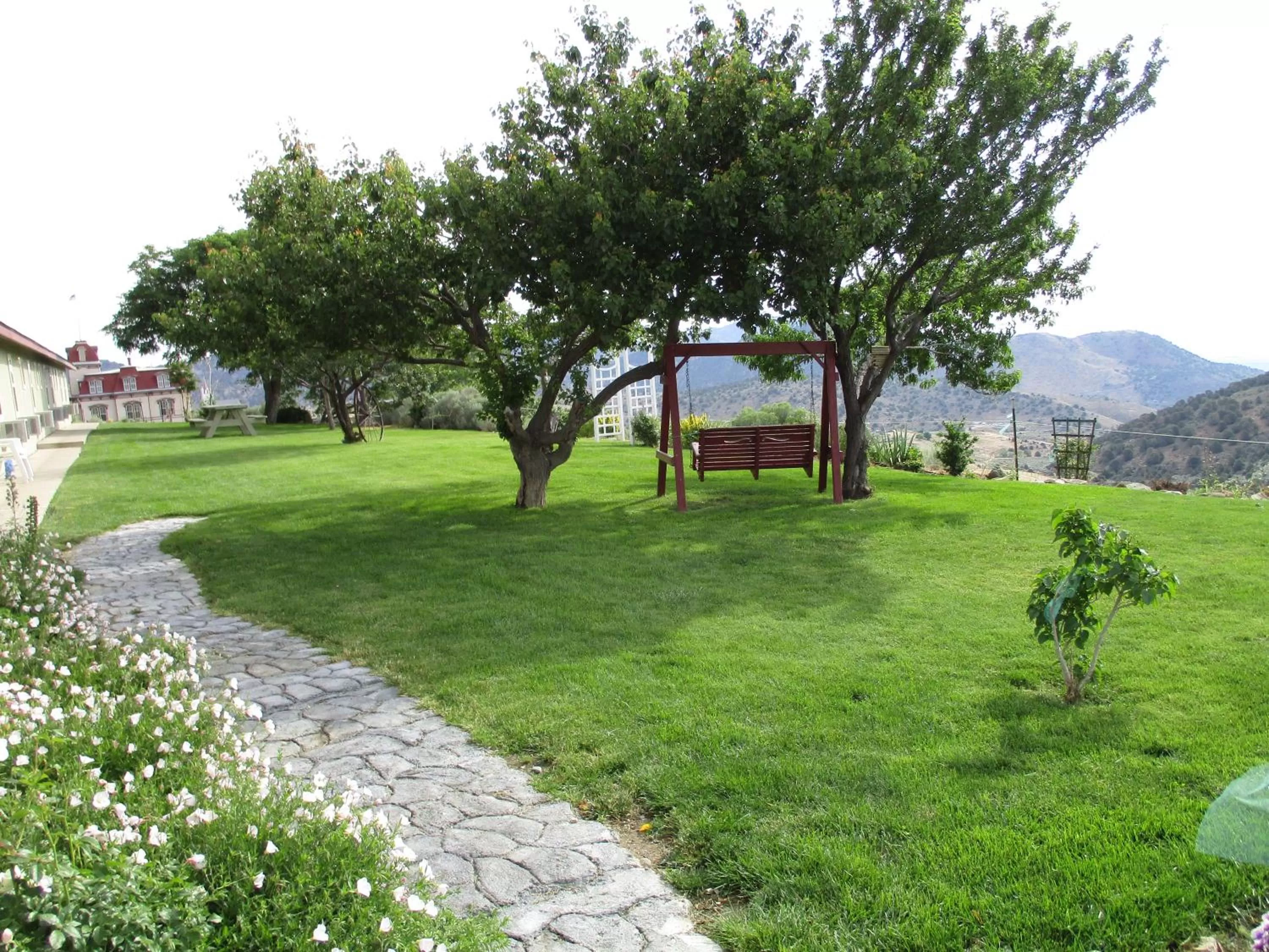 Garden in Virginia City Inn