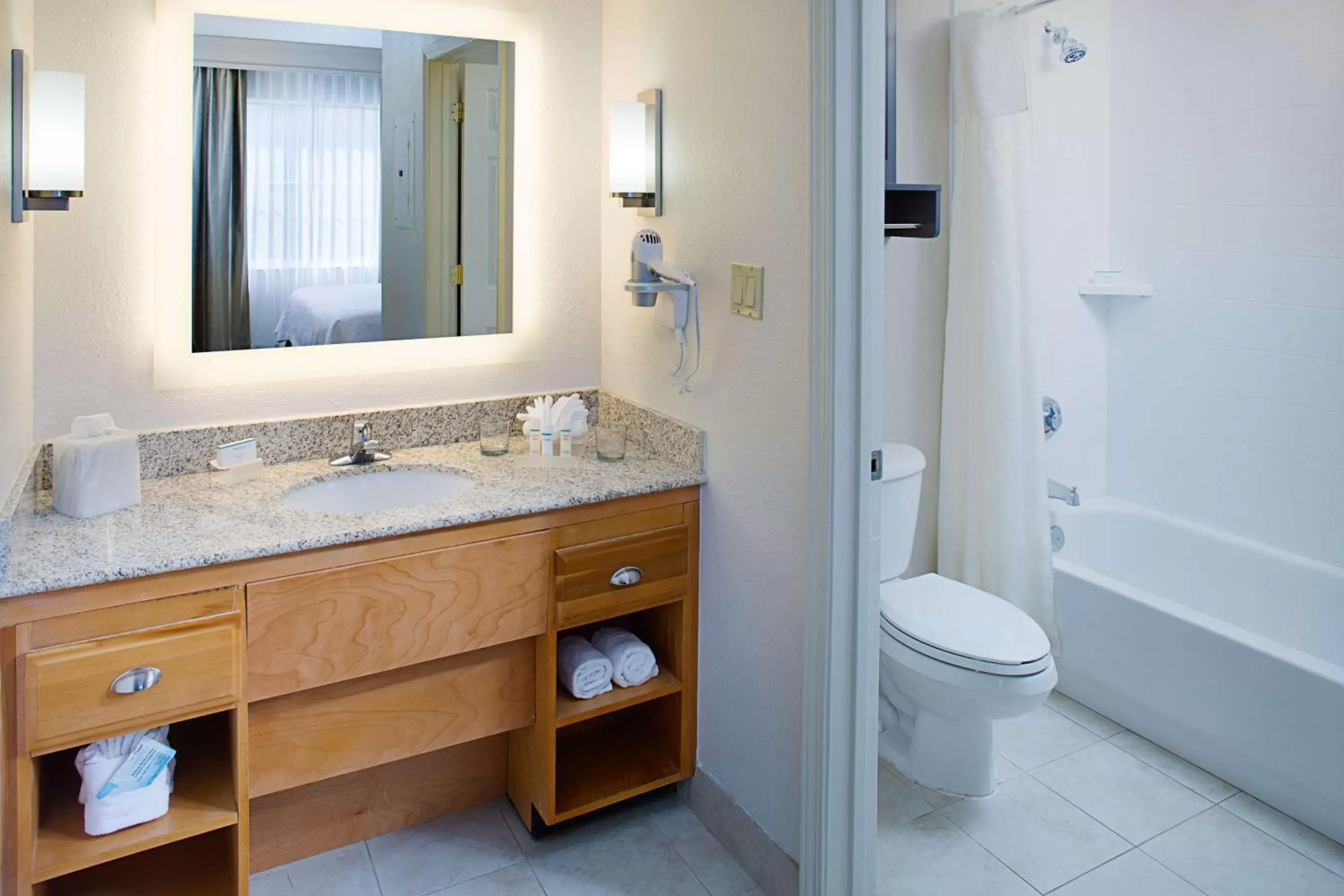 Bathroom in Homewood Suites by Hilton Albuquerque Uptown