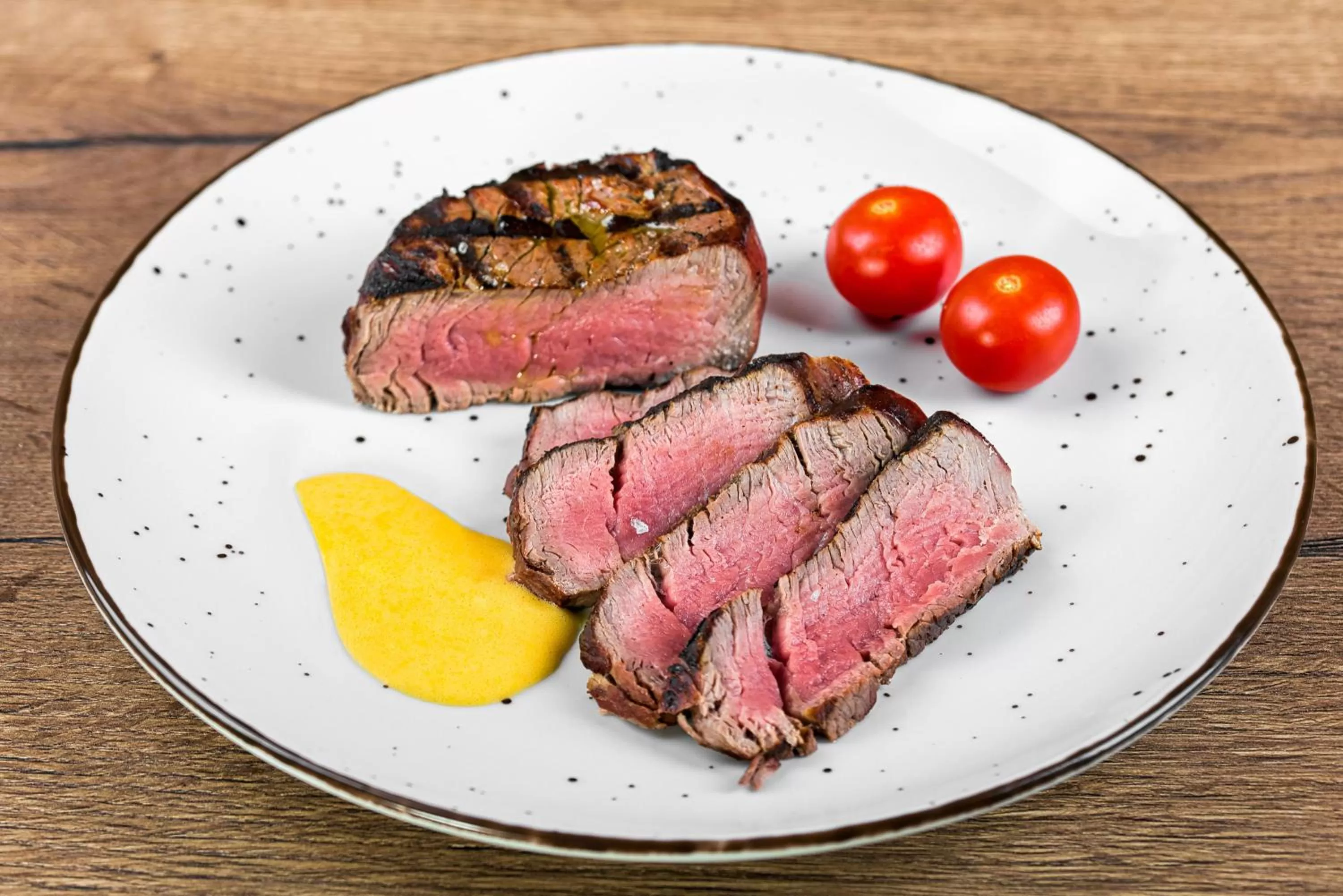 Restaurant/places to eat in Hotel Aristos