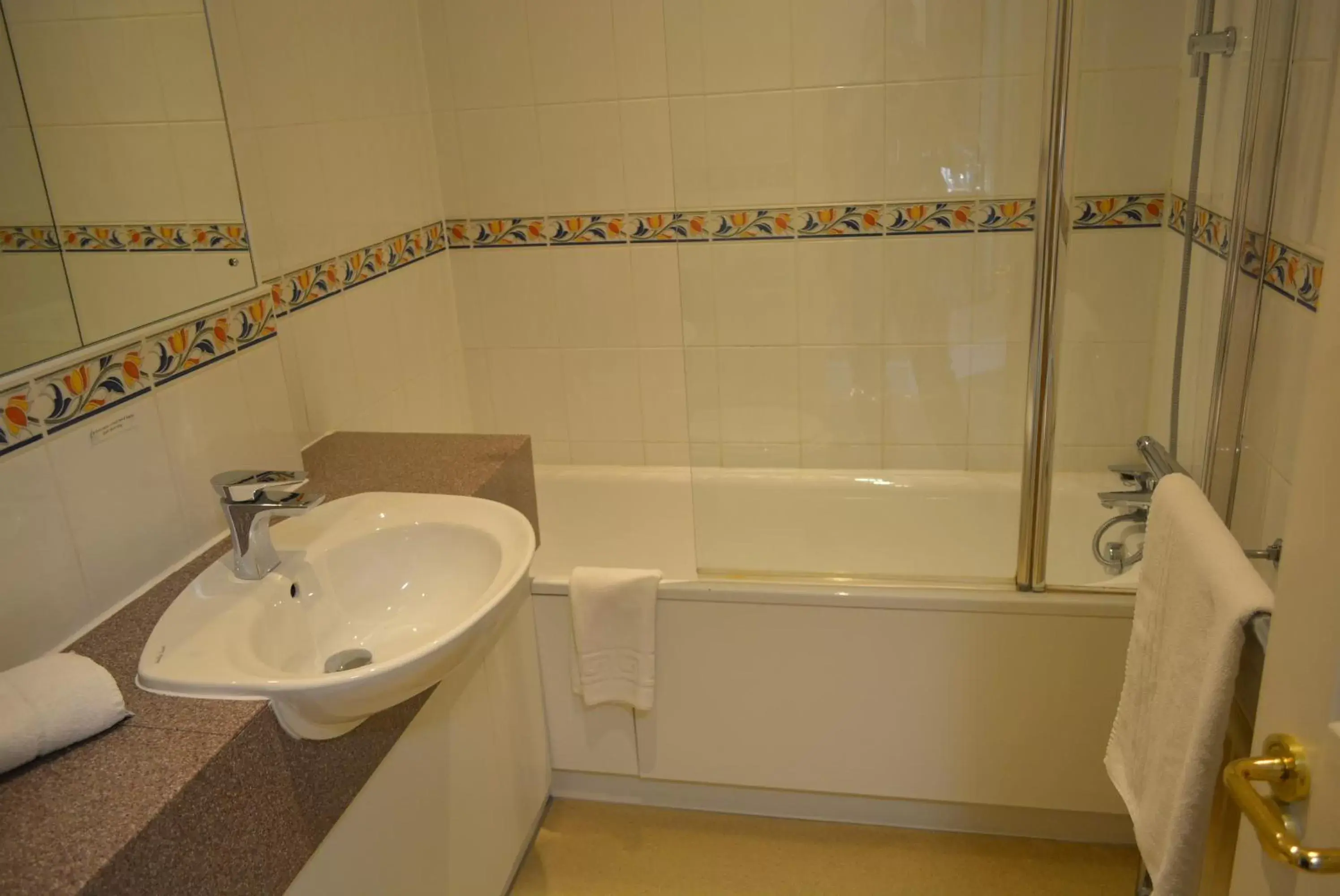 Bathroom in Quorn Grange Hotel