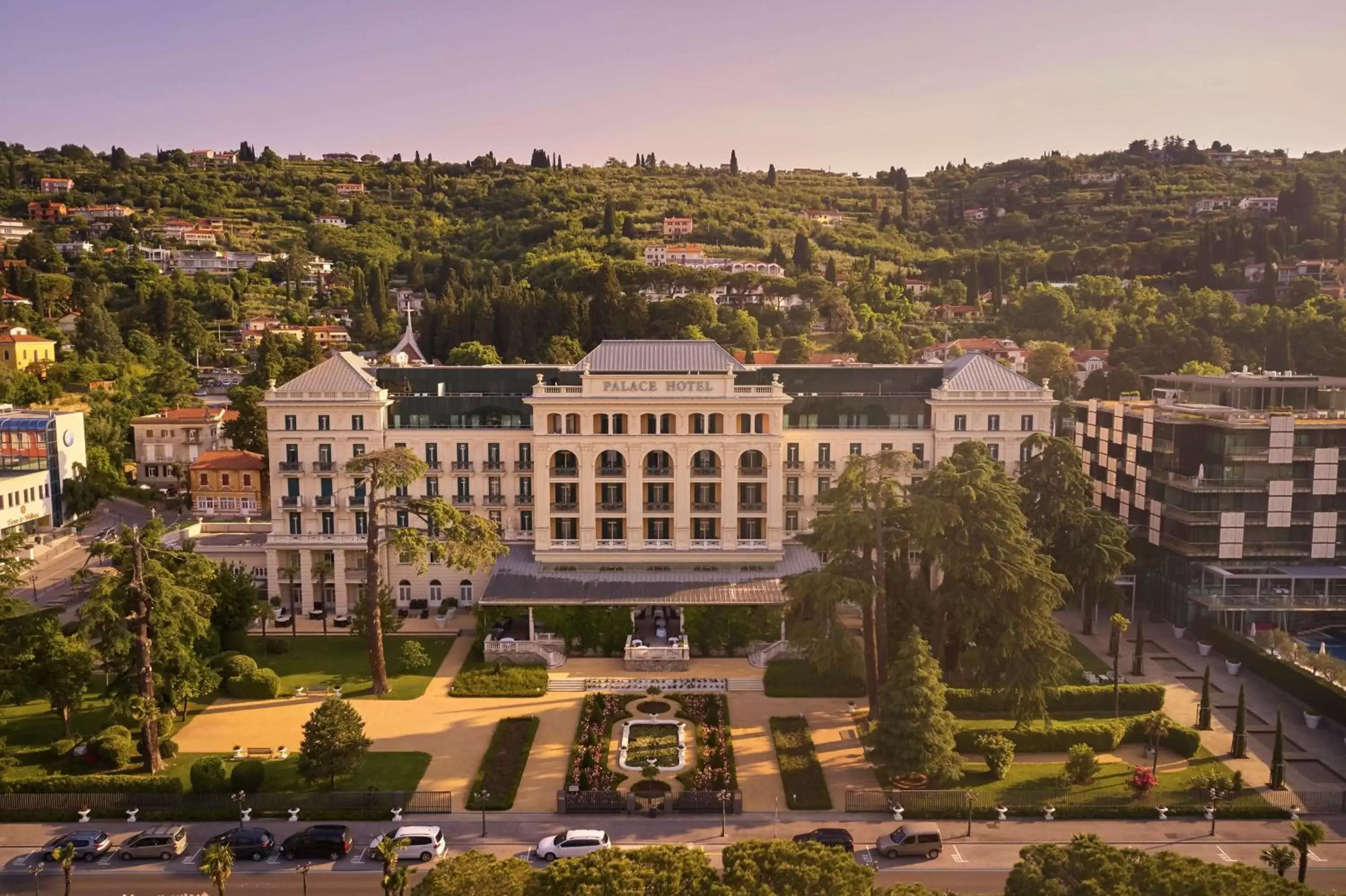 Property building, Bird's-eye View in Hotel Kempinski Palace Portorož