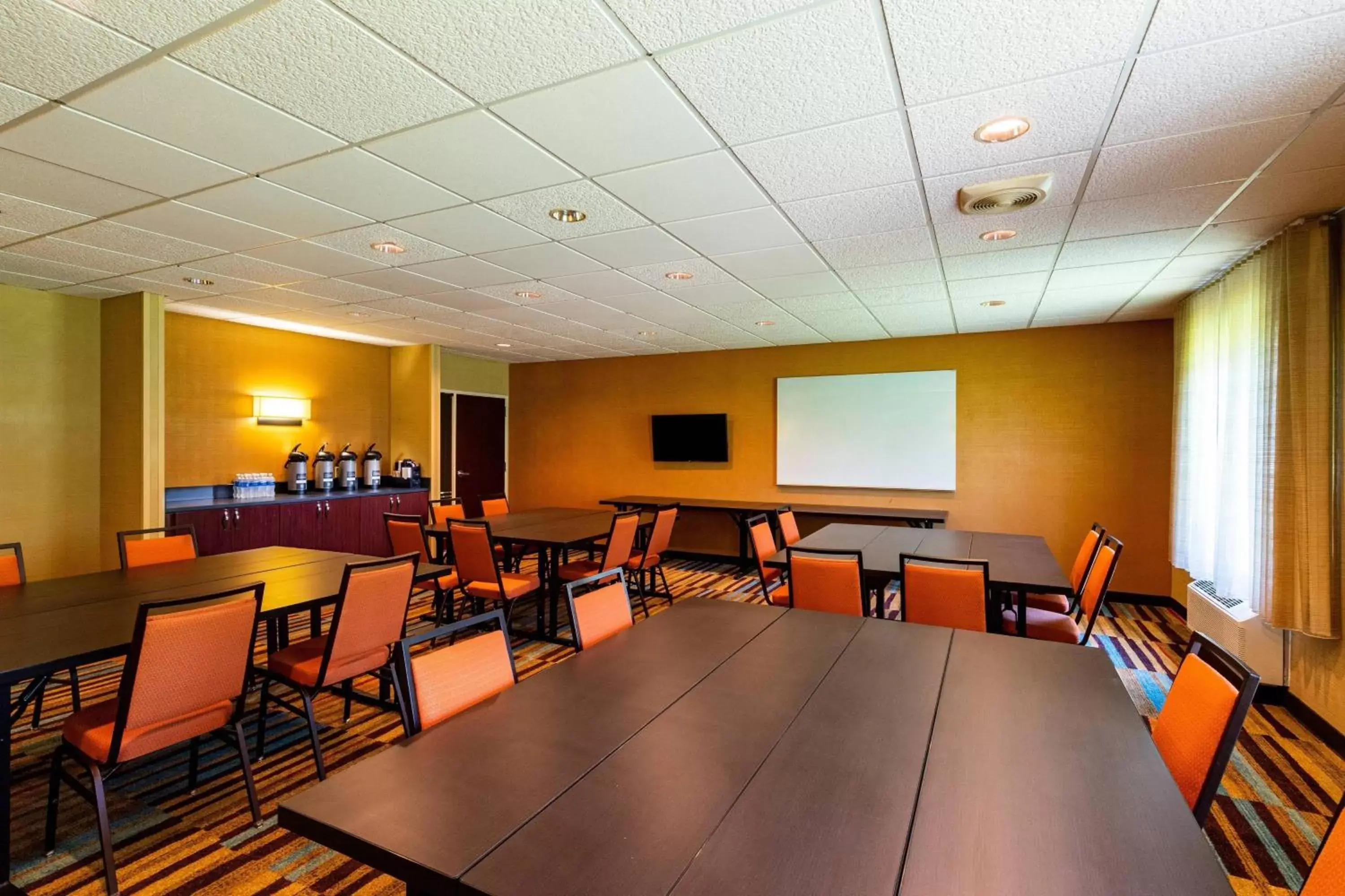 Meeting/conference room in Fairfield Inn Battle Creek