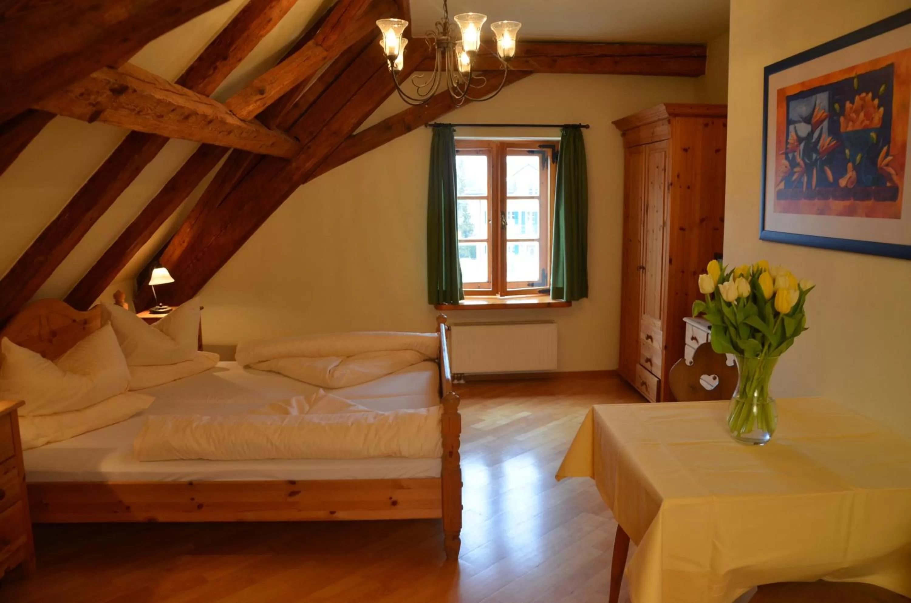 Bedroom, Bed in Hotel zur Post