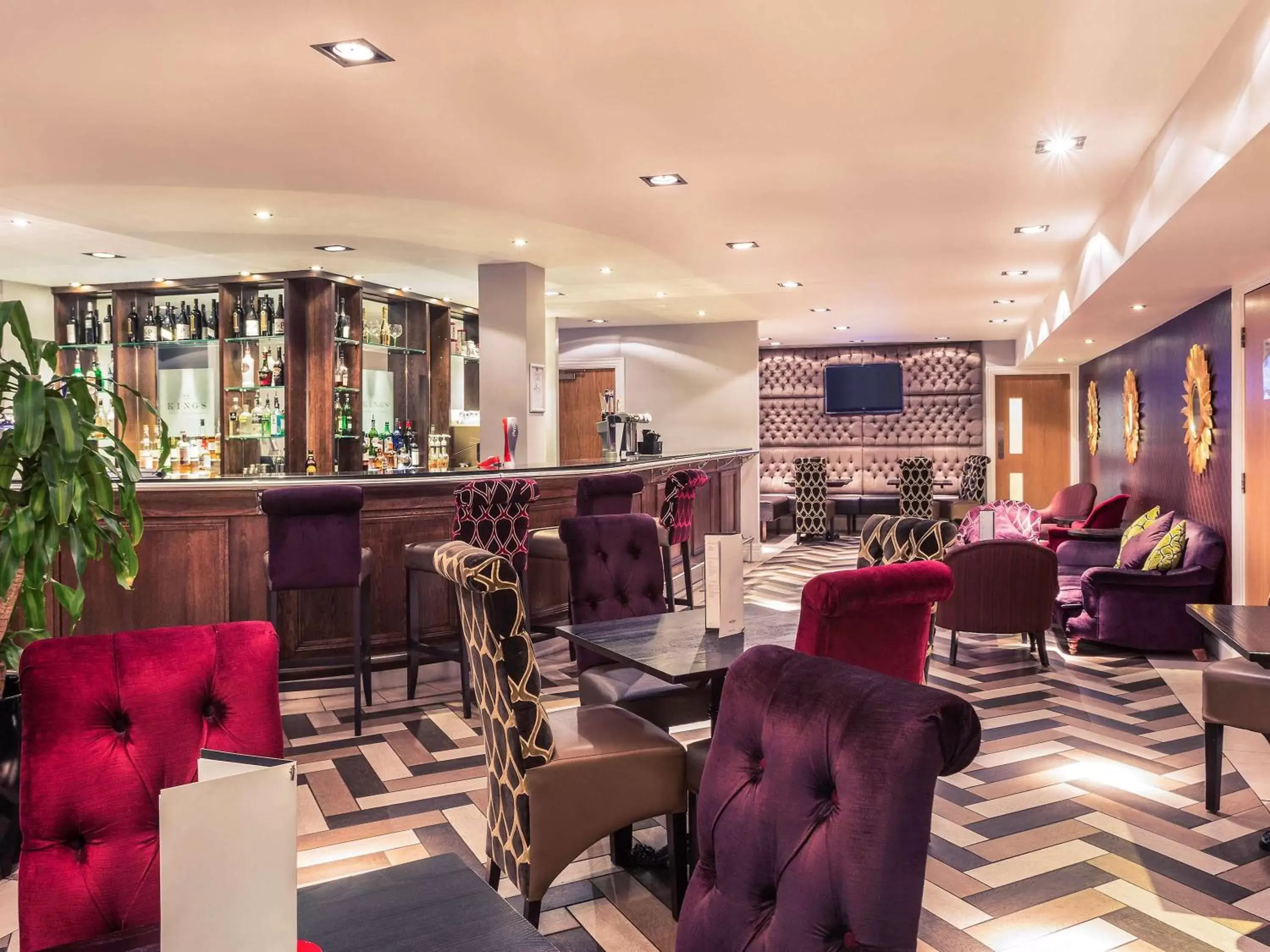 Lounge or bar, Lounge/Bar in Mercure Darlington King's Hotel