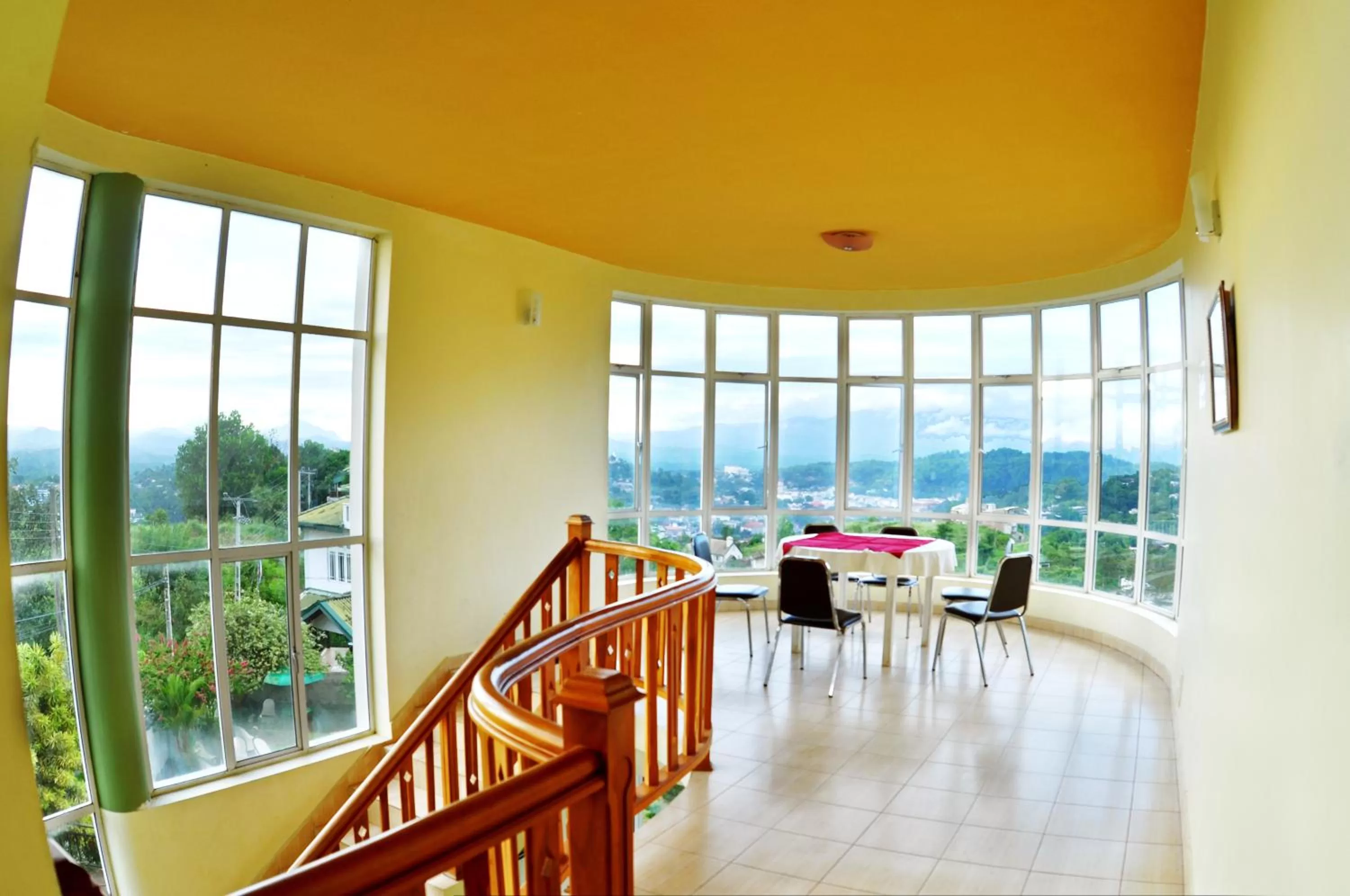 Day in Kandyan View Holiday Bungalow free pickup from kandy