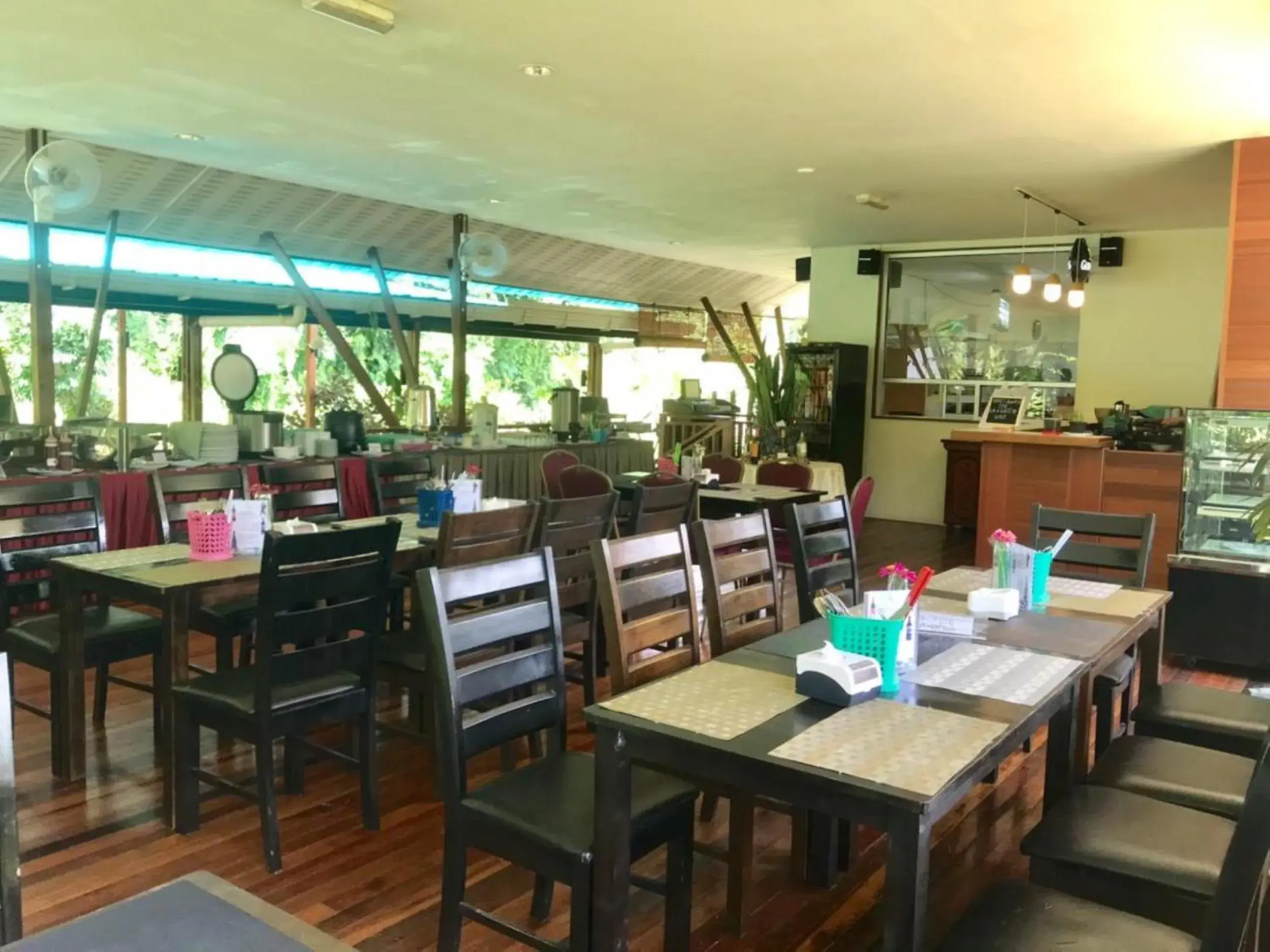 Restaurant/Places to Eat in Nature Lodge Sepilok