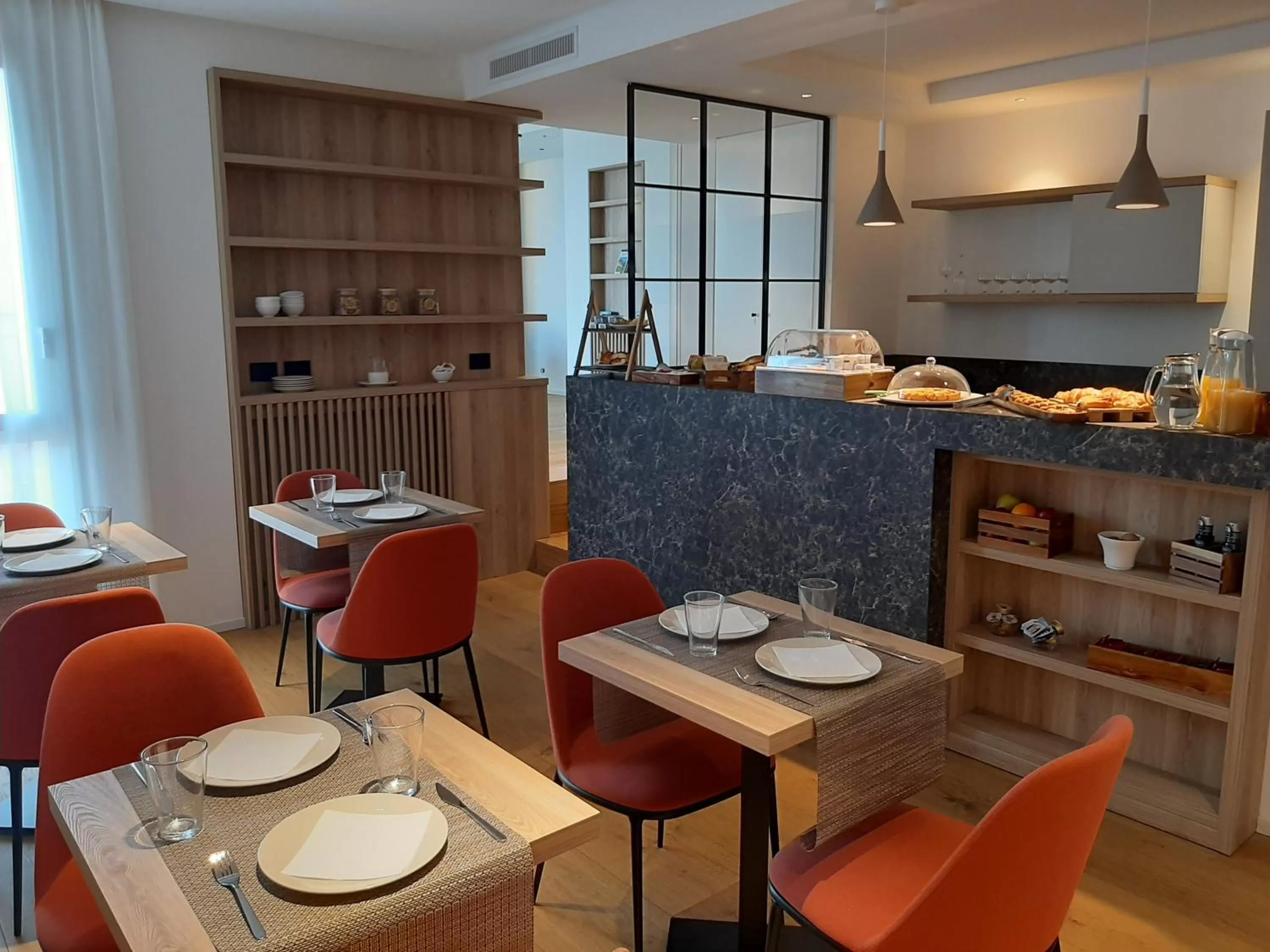 Buffet breakfast in B&B Le Suites di Costanza