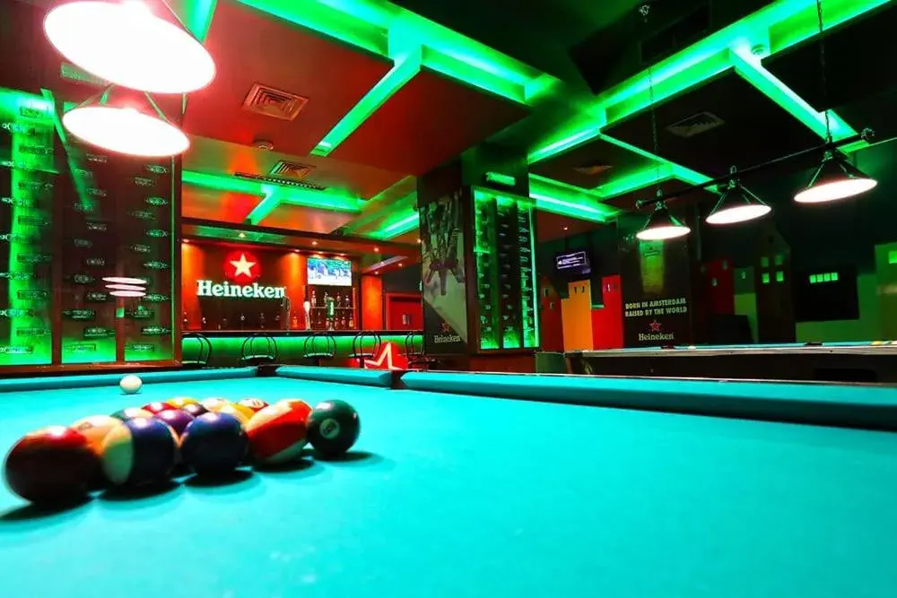 Restaurant/places to eat, Billiards in Delmon International Hotel