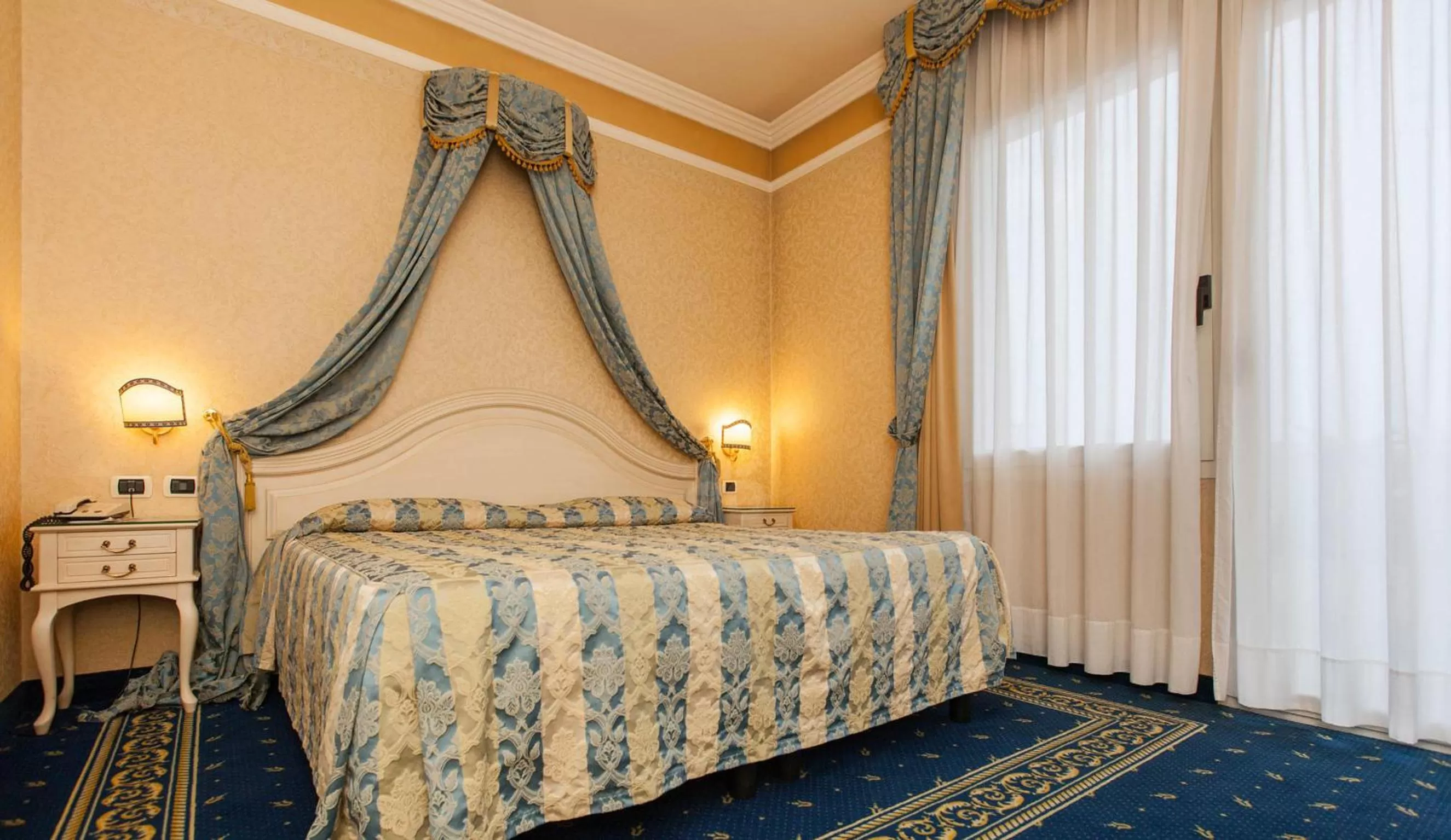 Photo of the whole room, Bed in Hotel Terme Helvetia