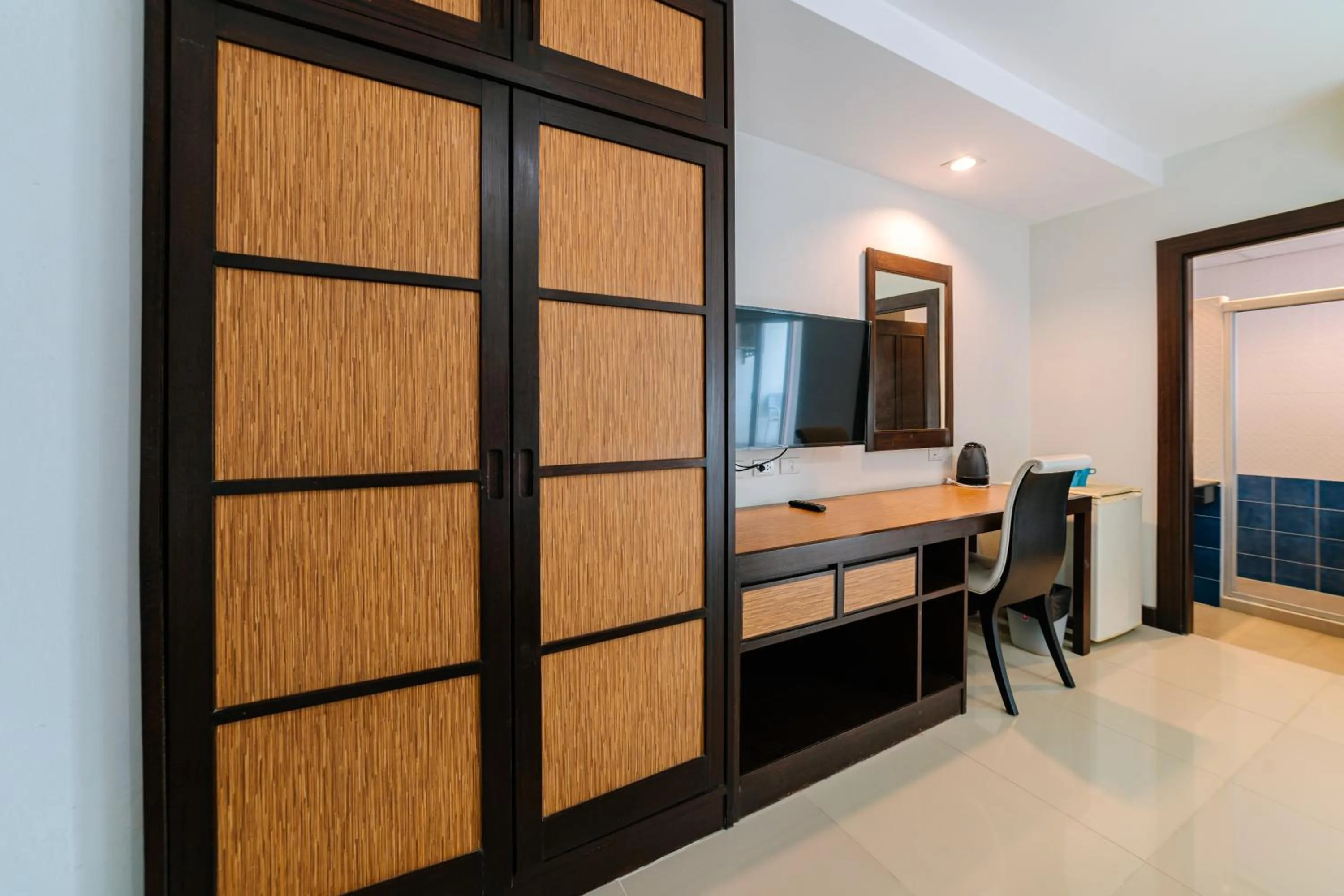 Guests in Ratana Hotel Sakdidet, PHUKET TOWN