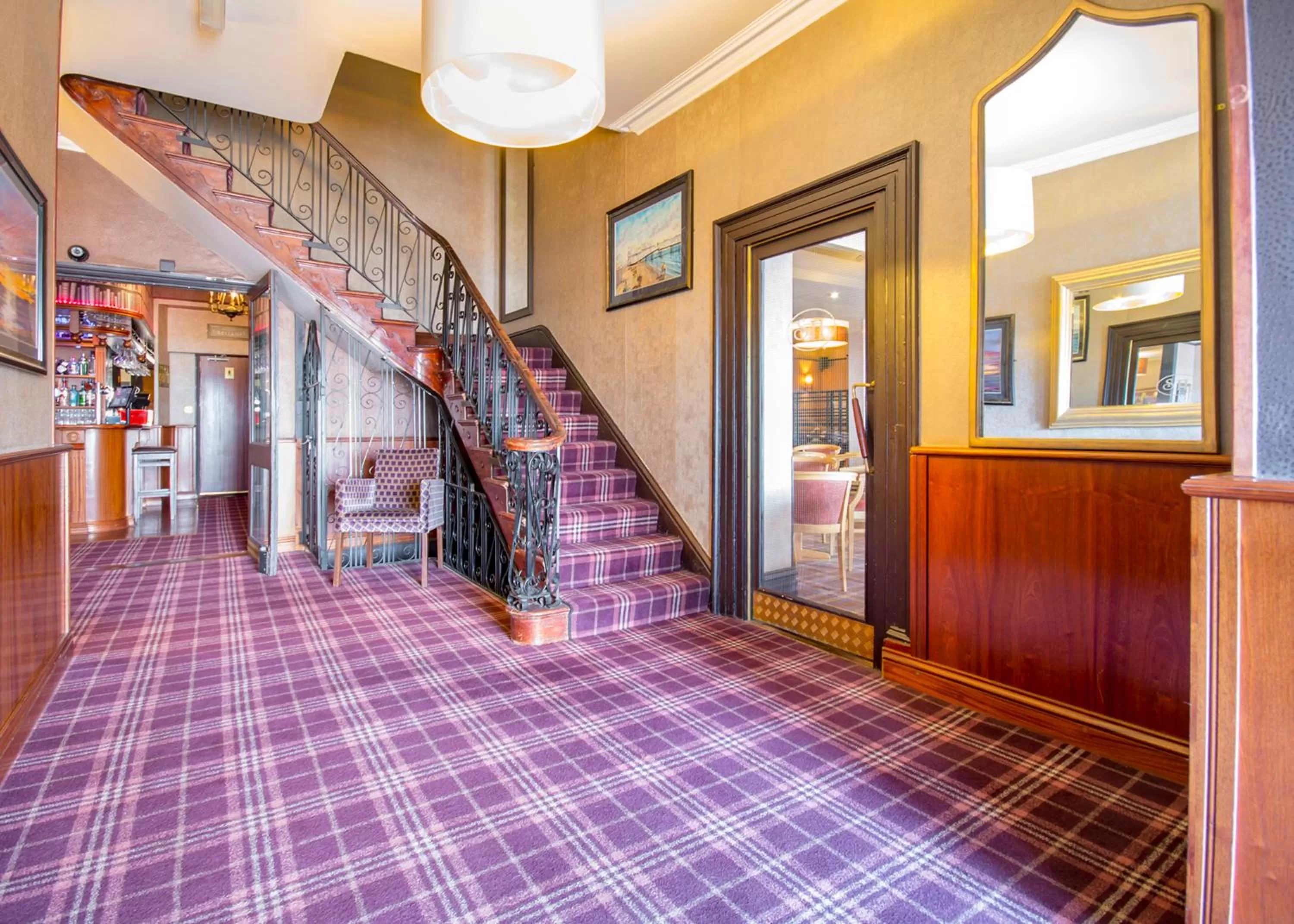 Lobby or reception, Lobby/Reception in Smiths Hotel