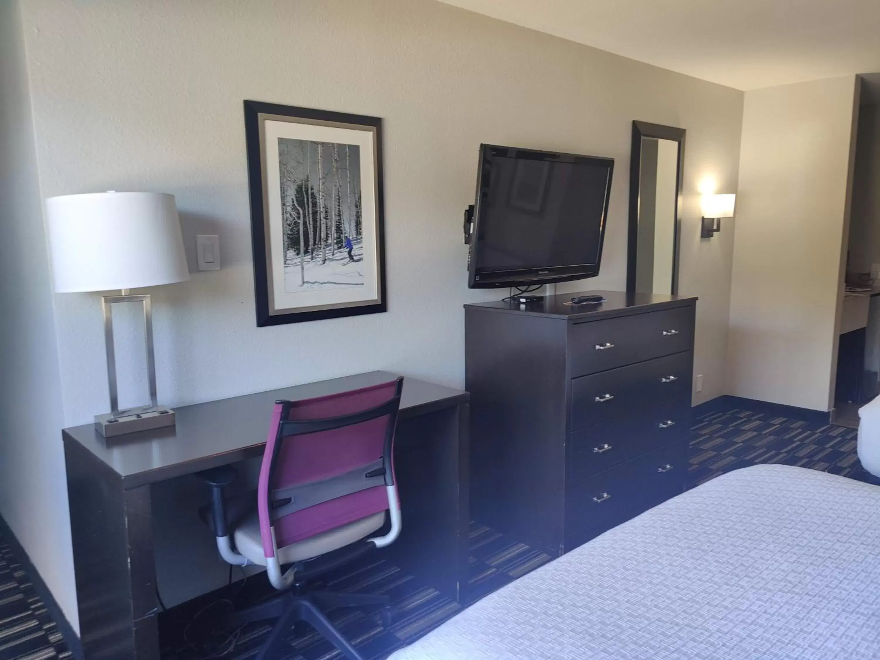 TV and multimedia, TV/Entertainment Center in La Quinta Inn by Wyndham Steamboat Springs