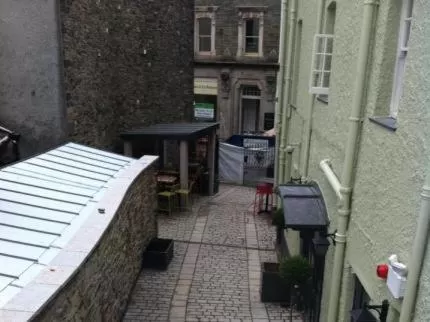 Property building in The Queen's Head Wetherspoon