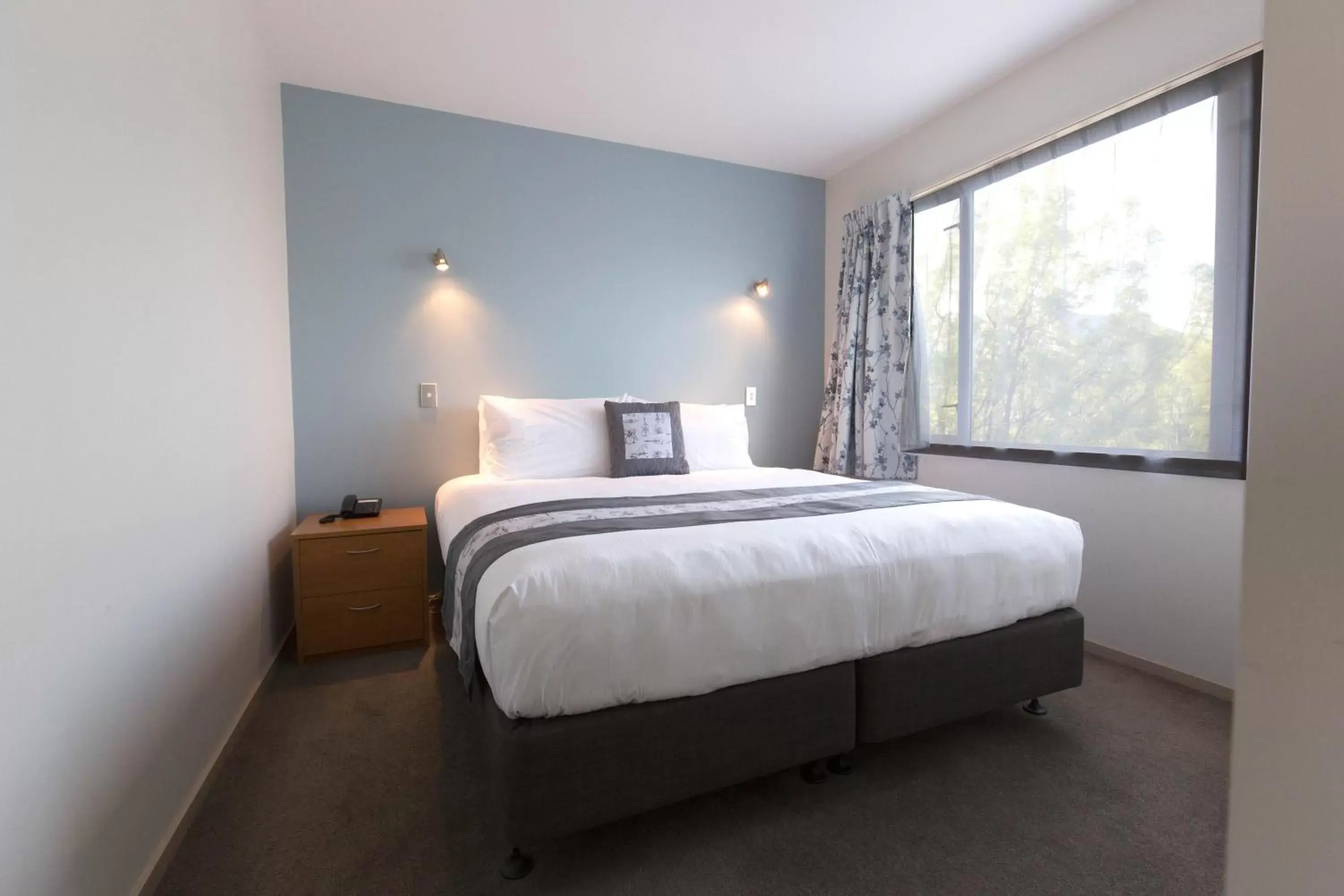 Bedroom, Bed in Riccarton Motor Lodge