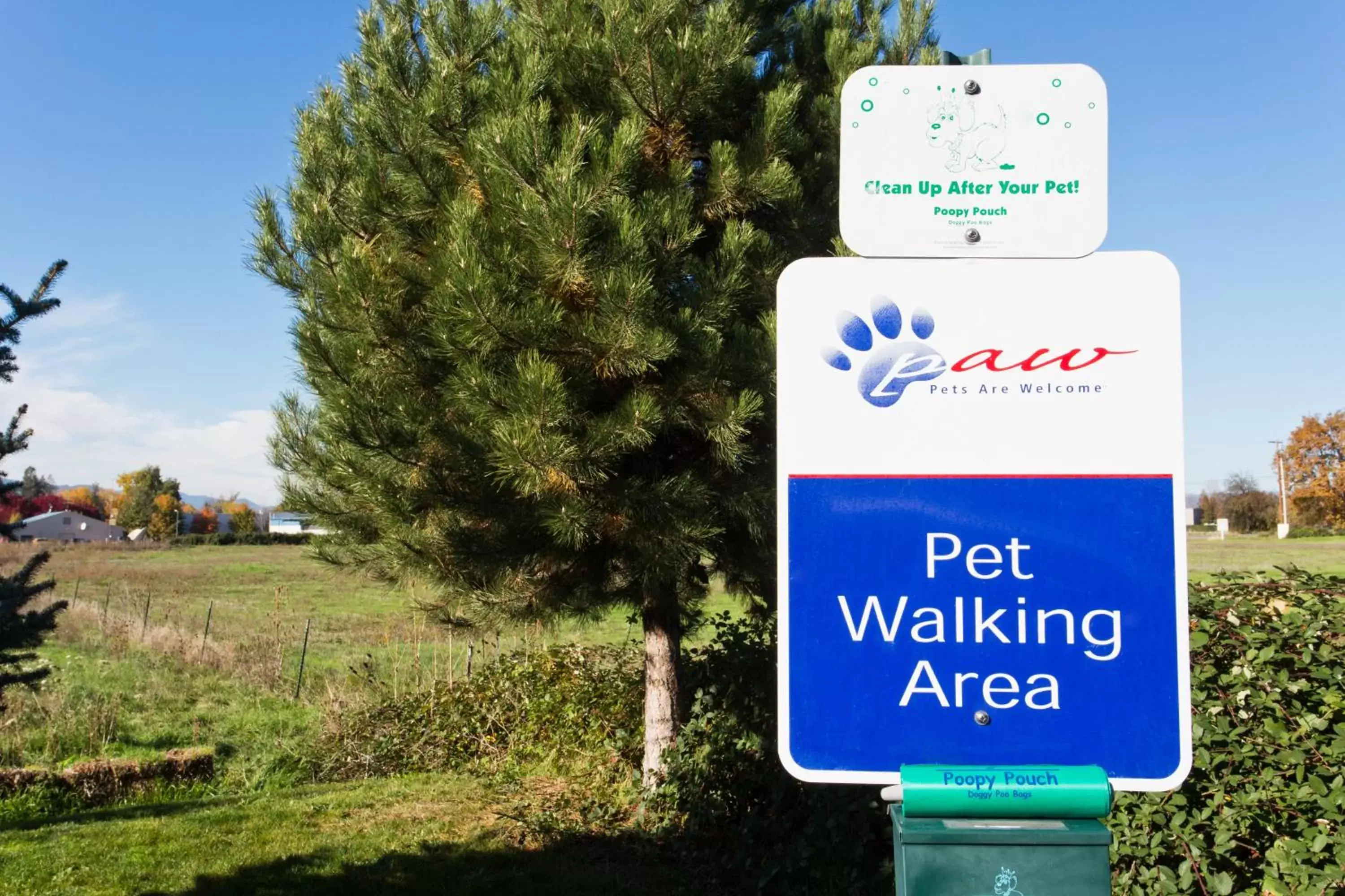 Lobby or reception in Candlewood Suites Medford by IHG Lobby or reception in Candlewood Suites Medford by IHG