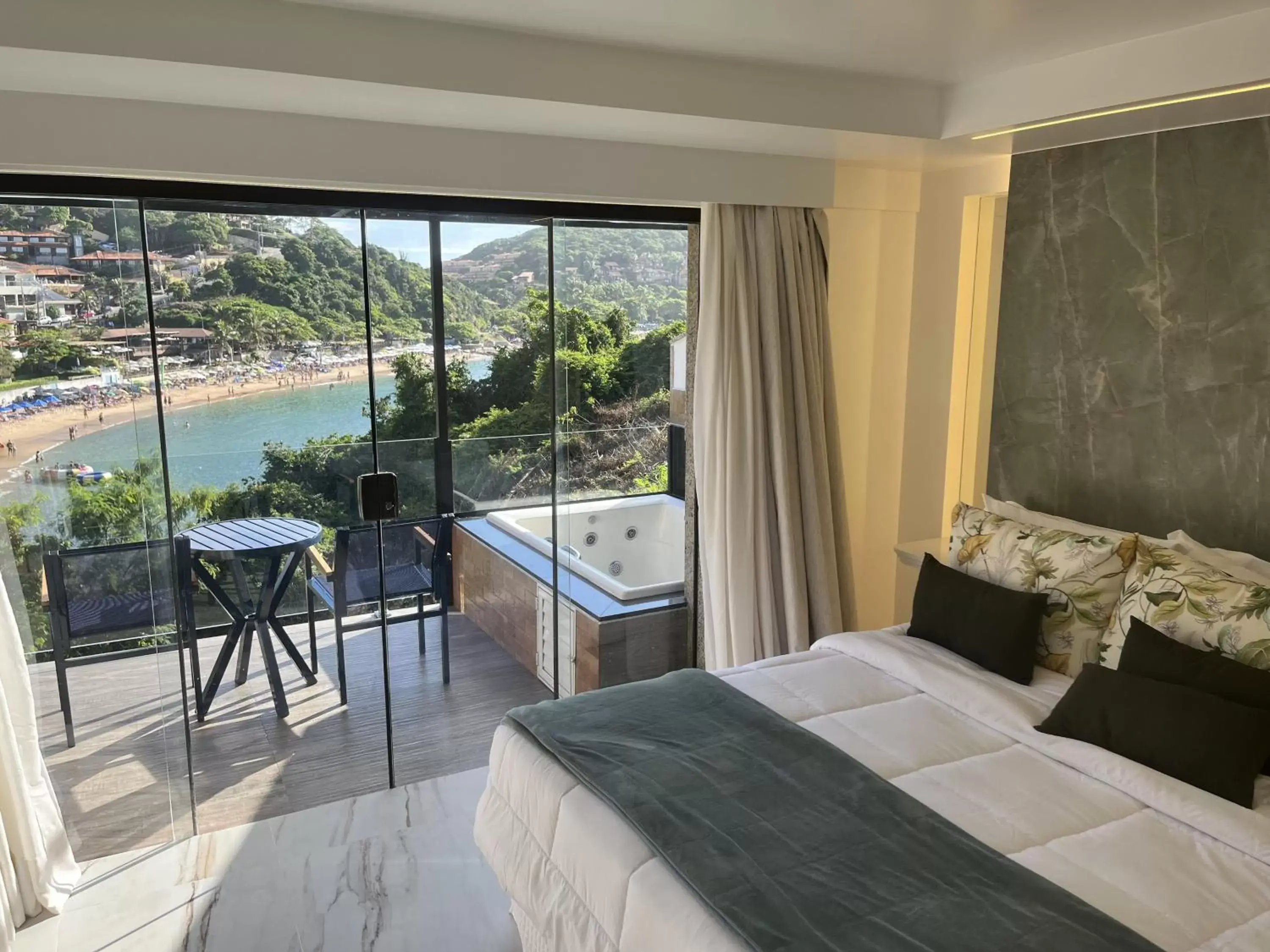 Bed in Colonna Park Hotel Bed in Colonna Park Hotel