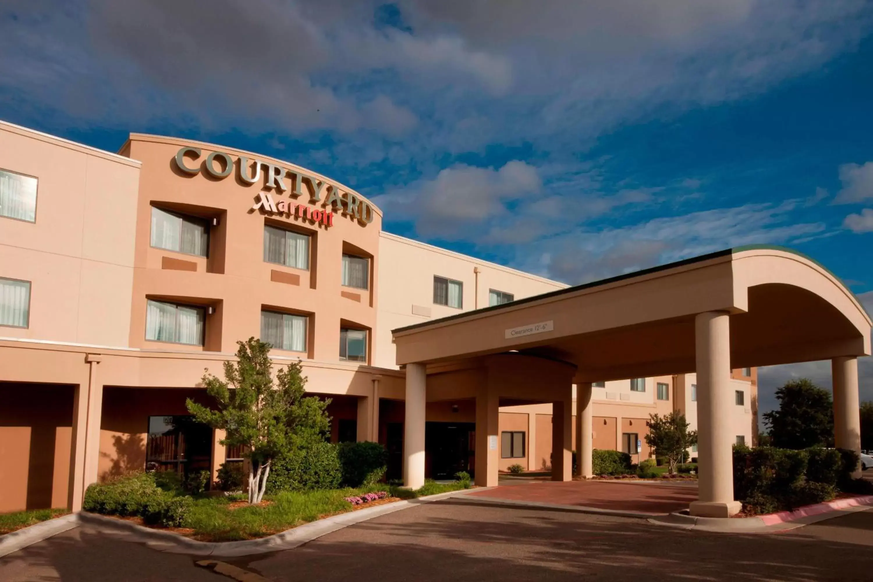 Property Building in Courtyard by Marriott Amarillo West/Medical Center