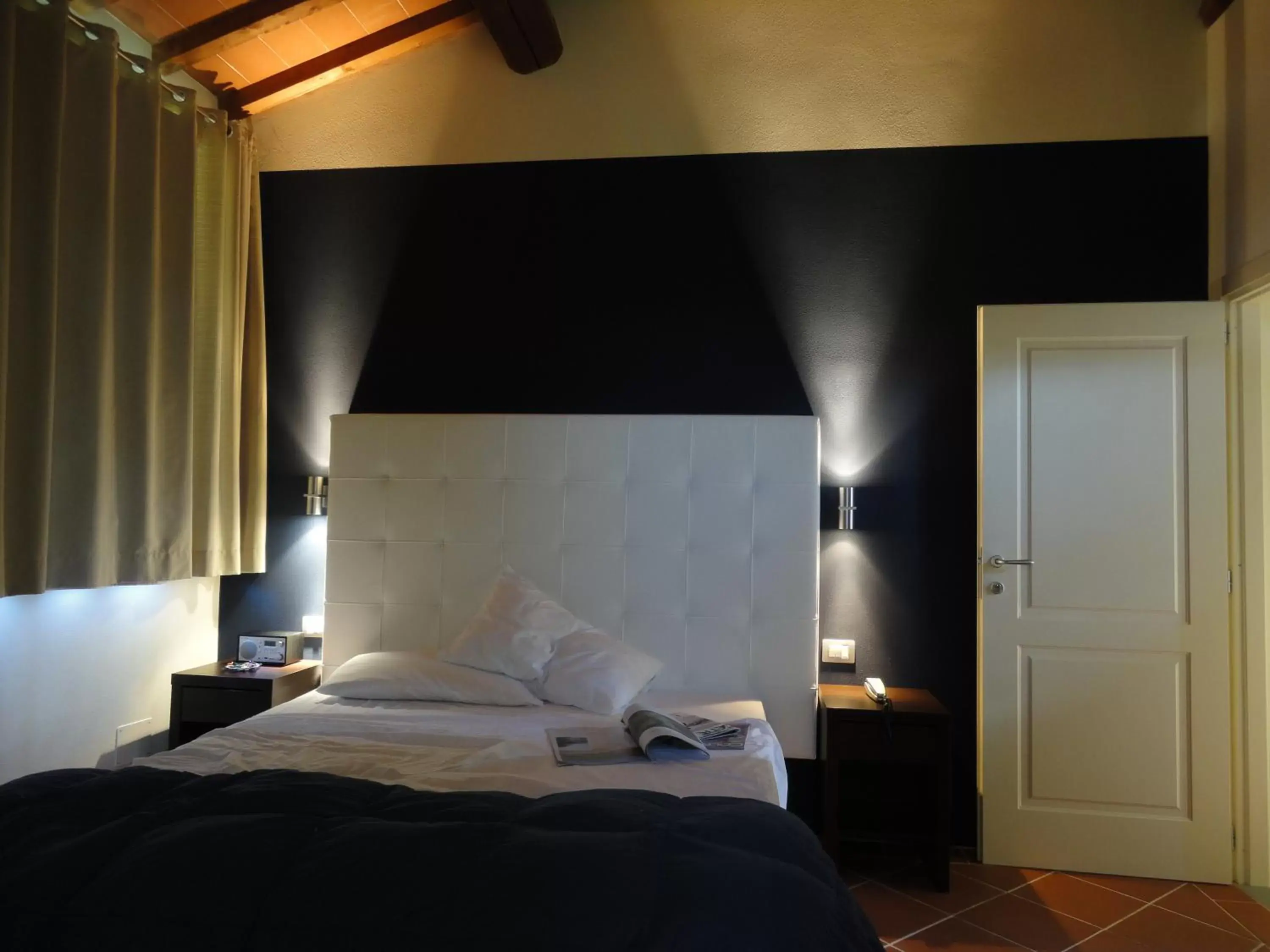 Photo of the whole room, Bed in Il Poggiolo Delle Rose Bed&Breakfast