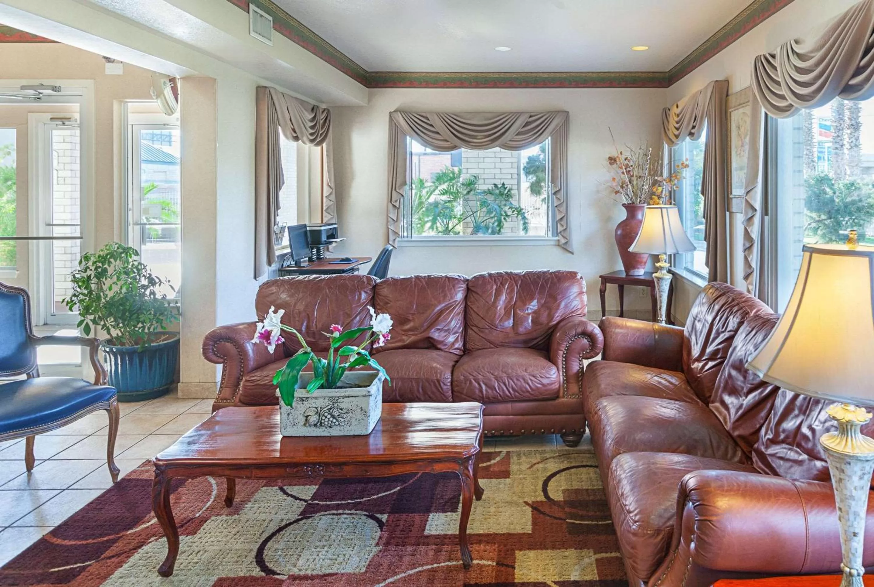 Lobby or reception in Econo Lodge San Antonio South