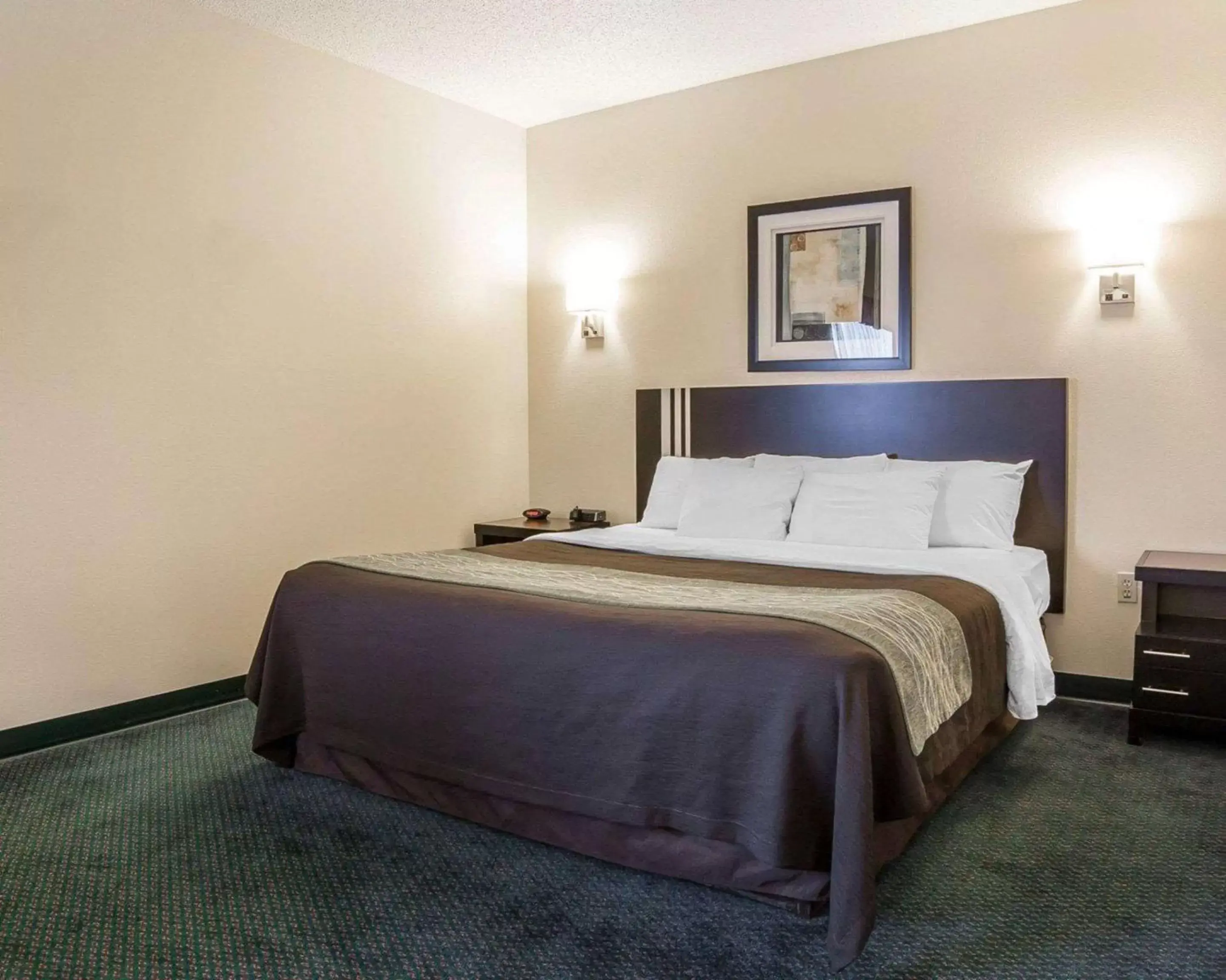 Photo of the whole room, Bed in FairBridge Inn & Suites Glendive