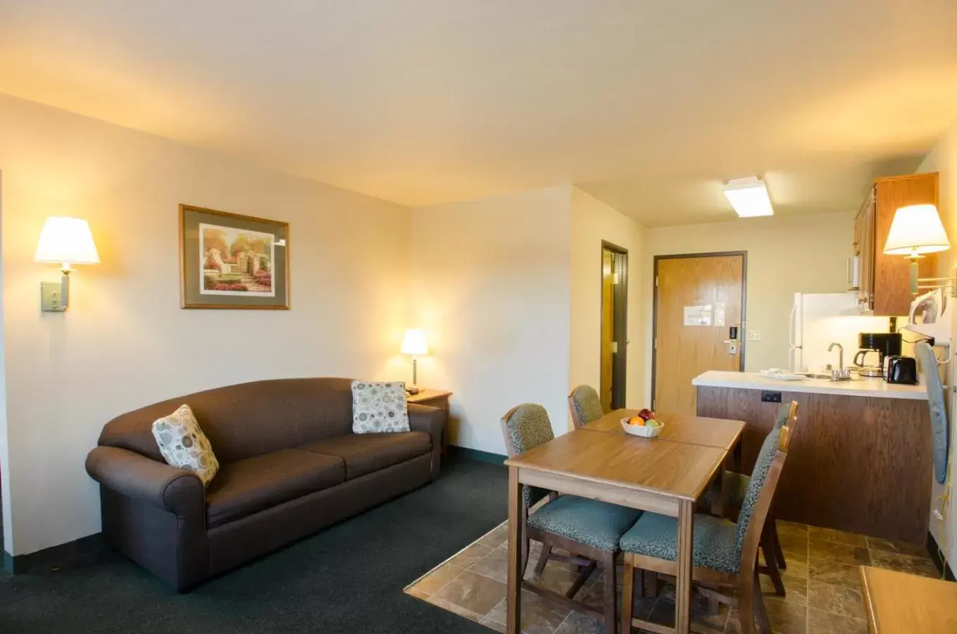 One-Bedroom King Suite in Extended Stay Airport