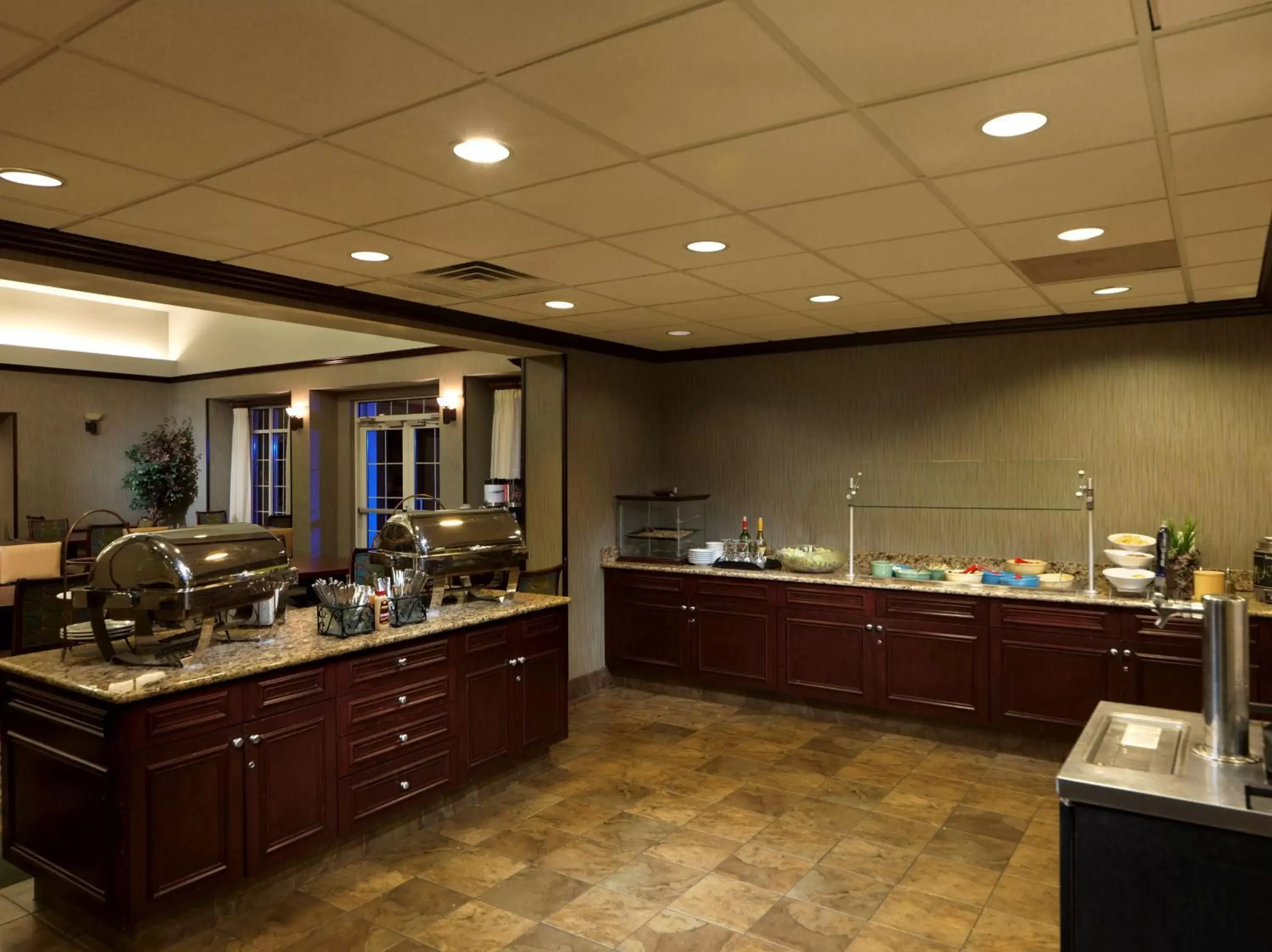 Breakfast, Kitchen/Kitchenette in Homewood Suites by Hilton Dover - Rockaway