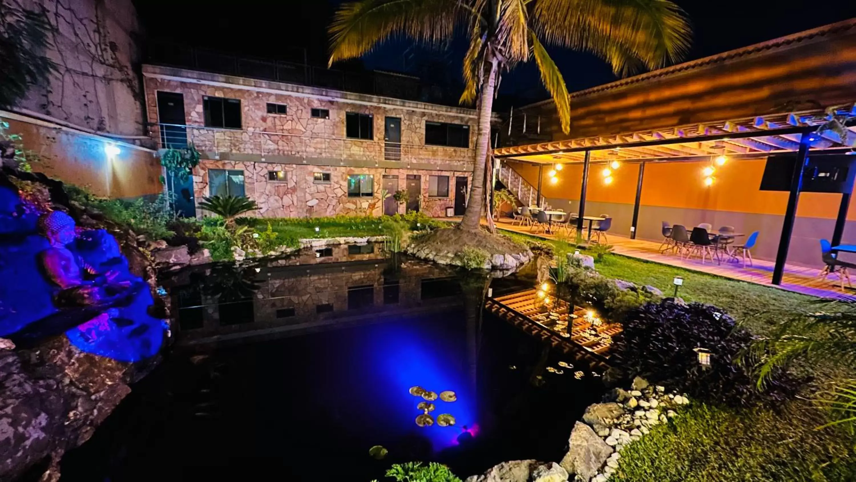 Pool View in Hotel Villa Pralaya