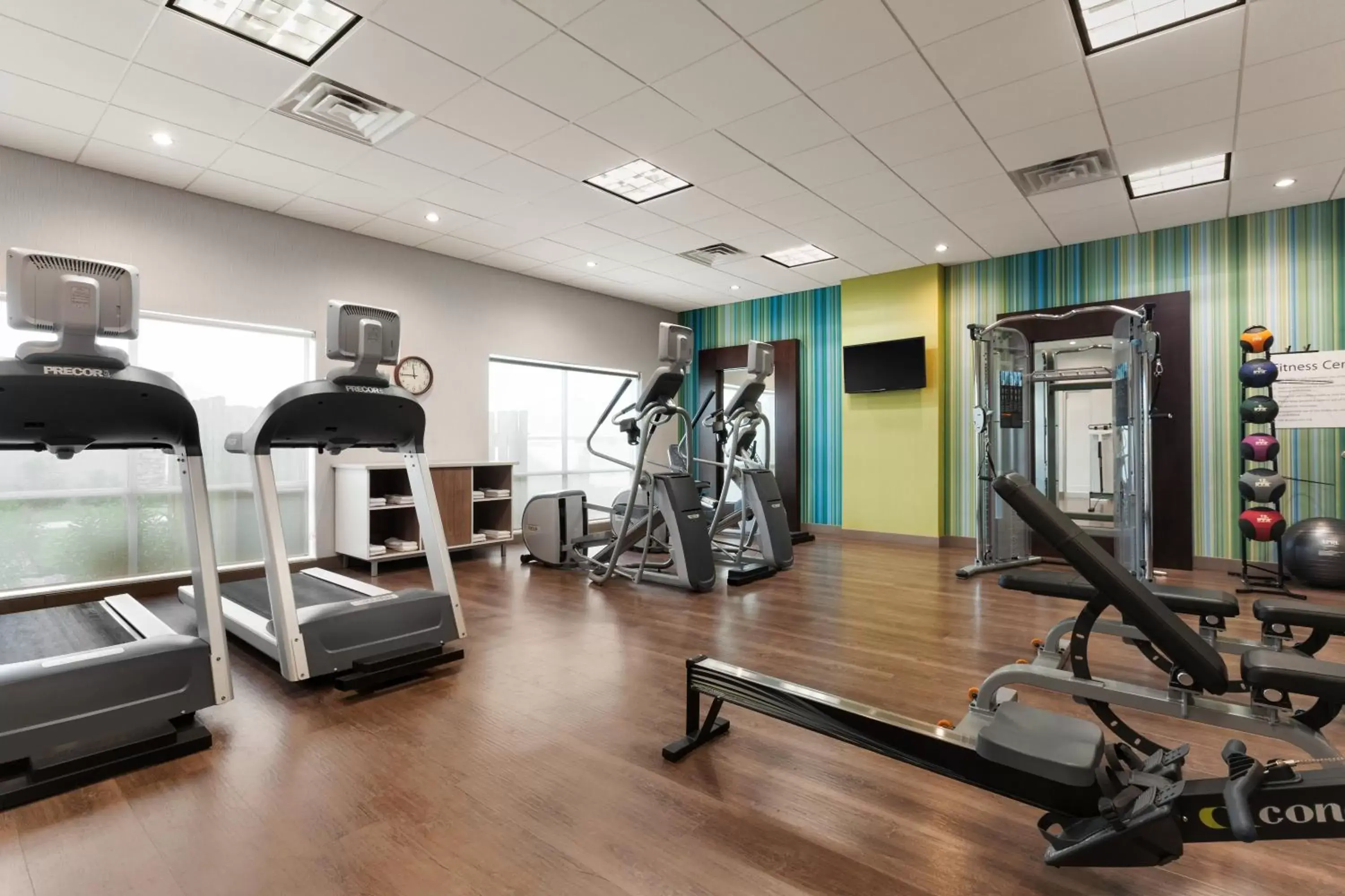 Fitness centre/facilities, Fitness Center/Facilities in Holiday Inn Express & Suites Edinburg- Mcallen Area, an IHG Hotel