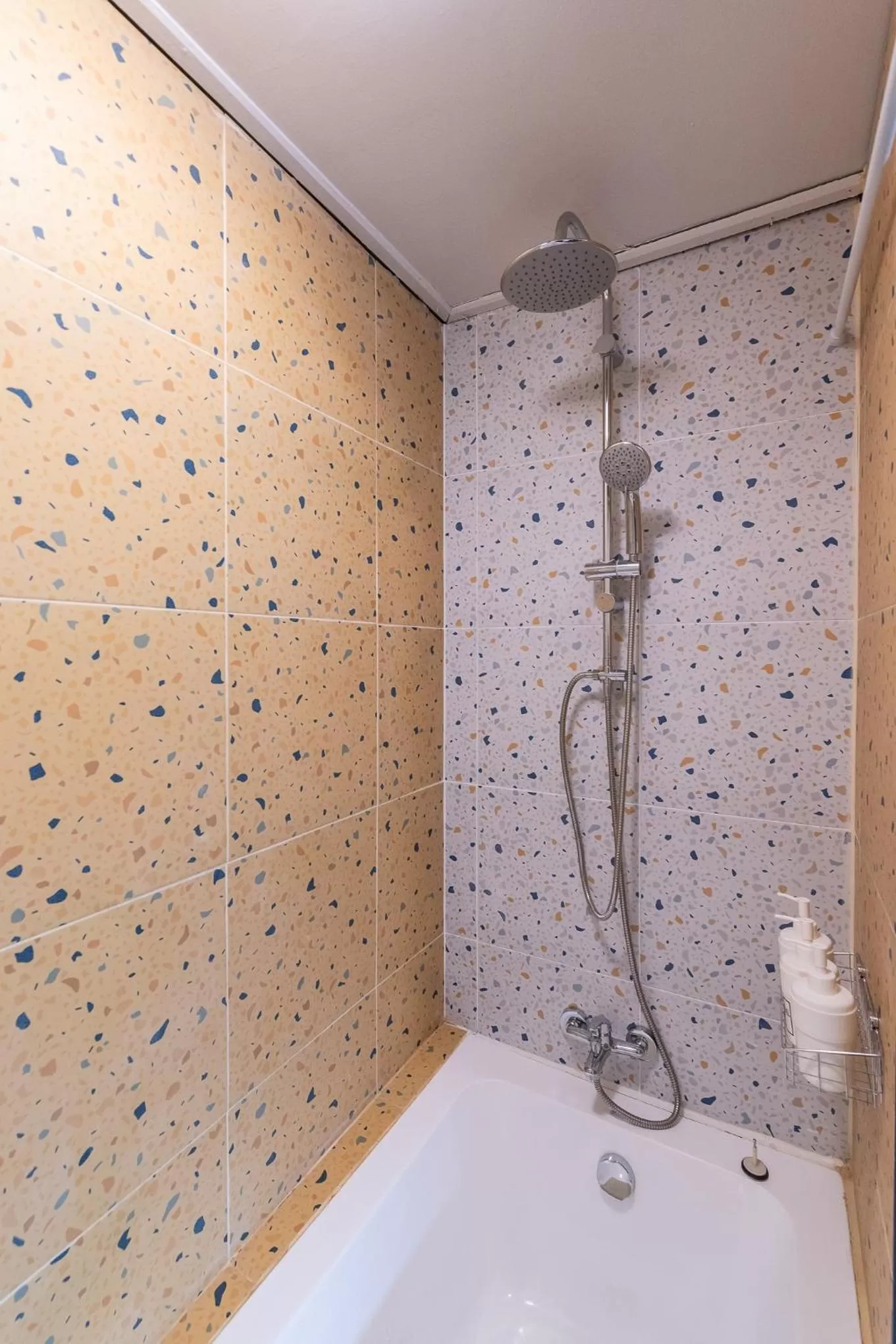 Bathroom in The Mellow Pillow Hotel @ Chiang Mai Gate