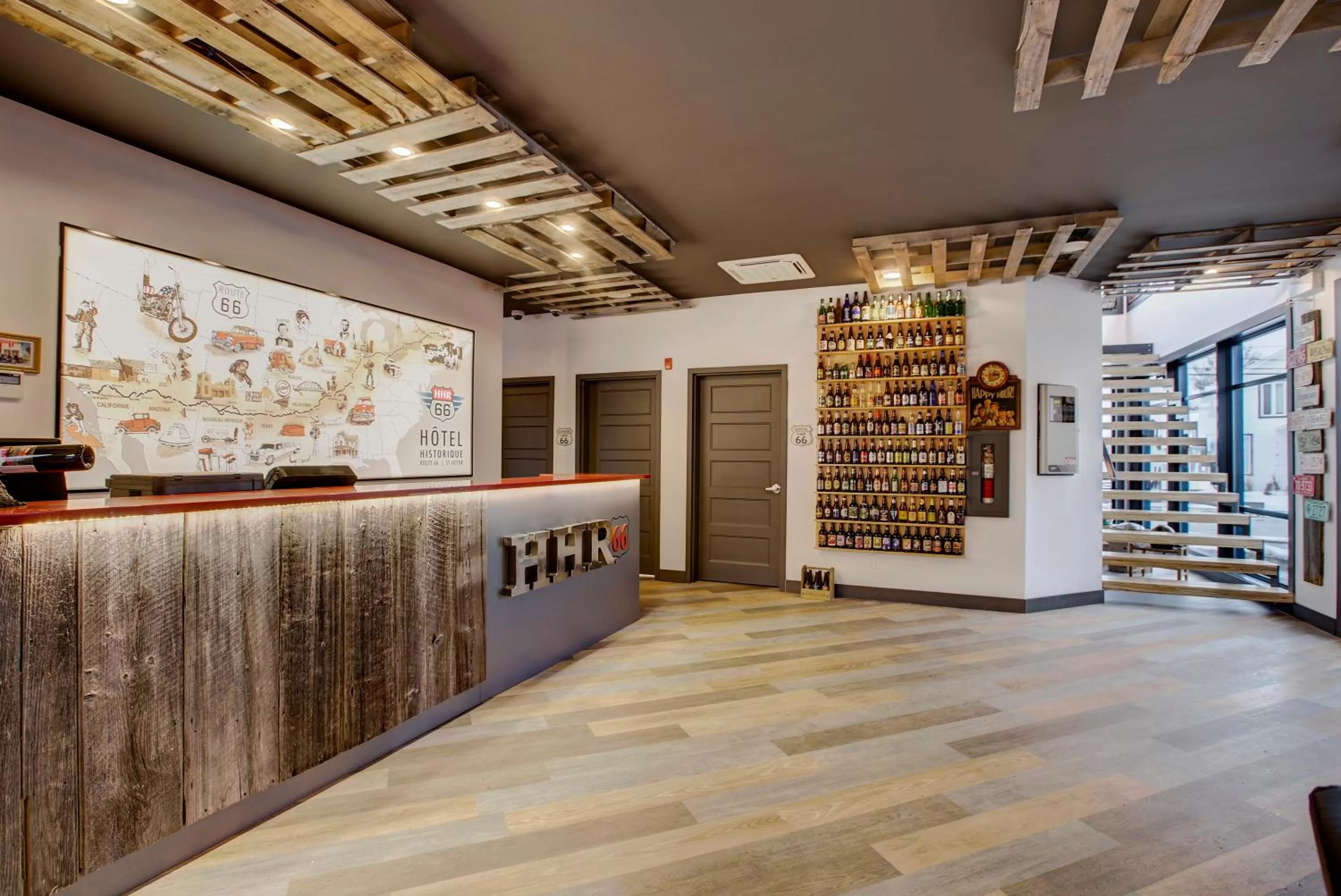 Property building in Hotel Historique et Manoir Route 66