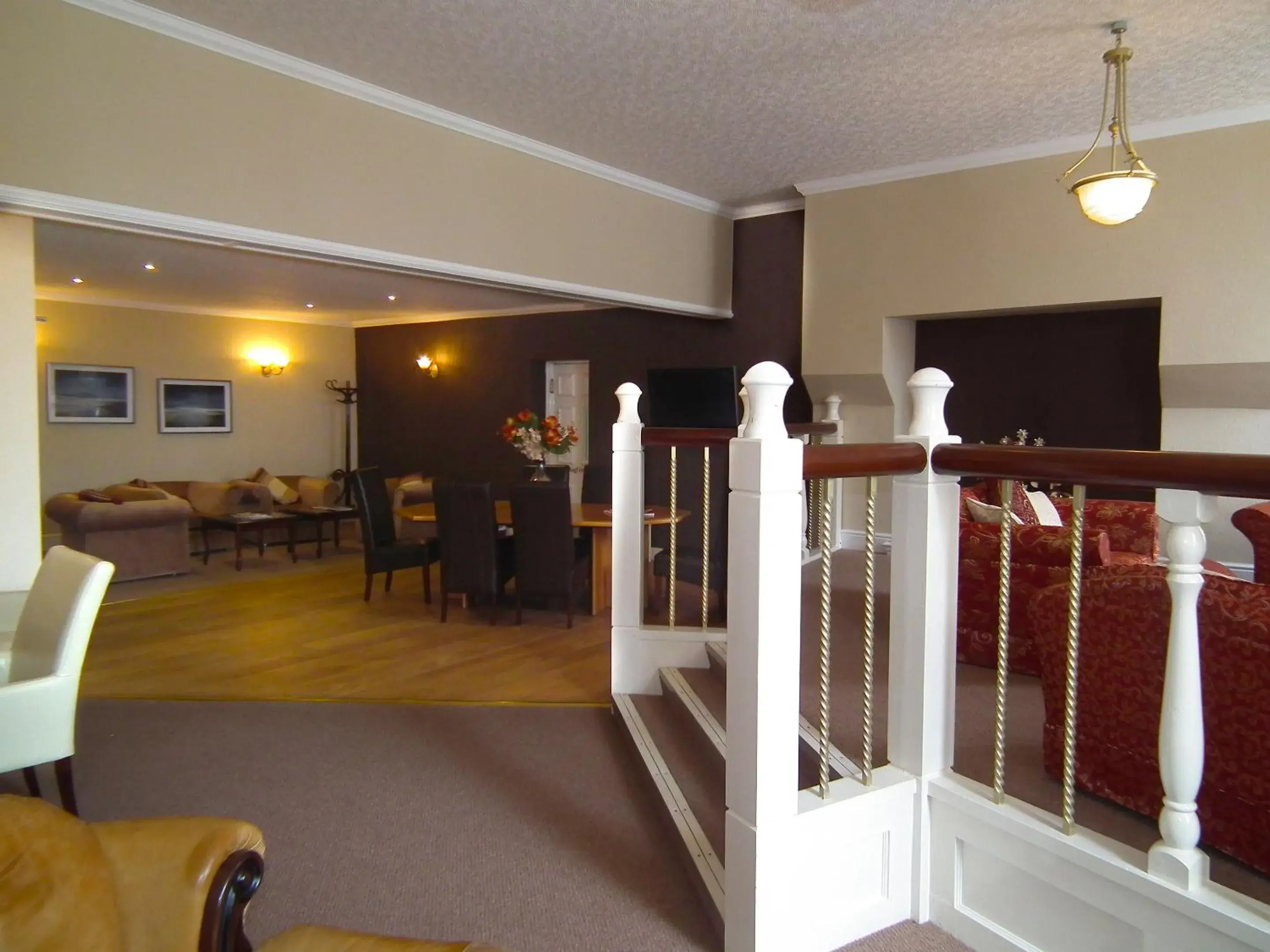 Lounge or bar in The North Euston Hotel
