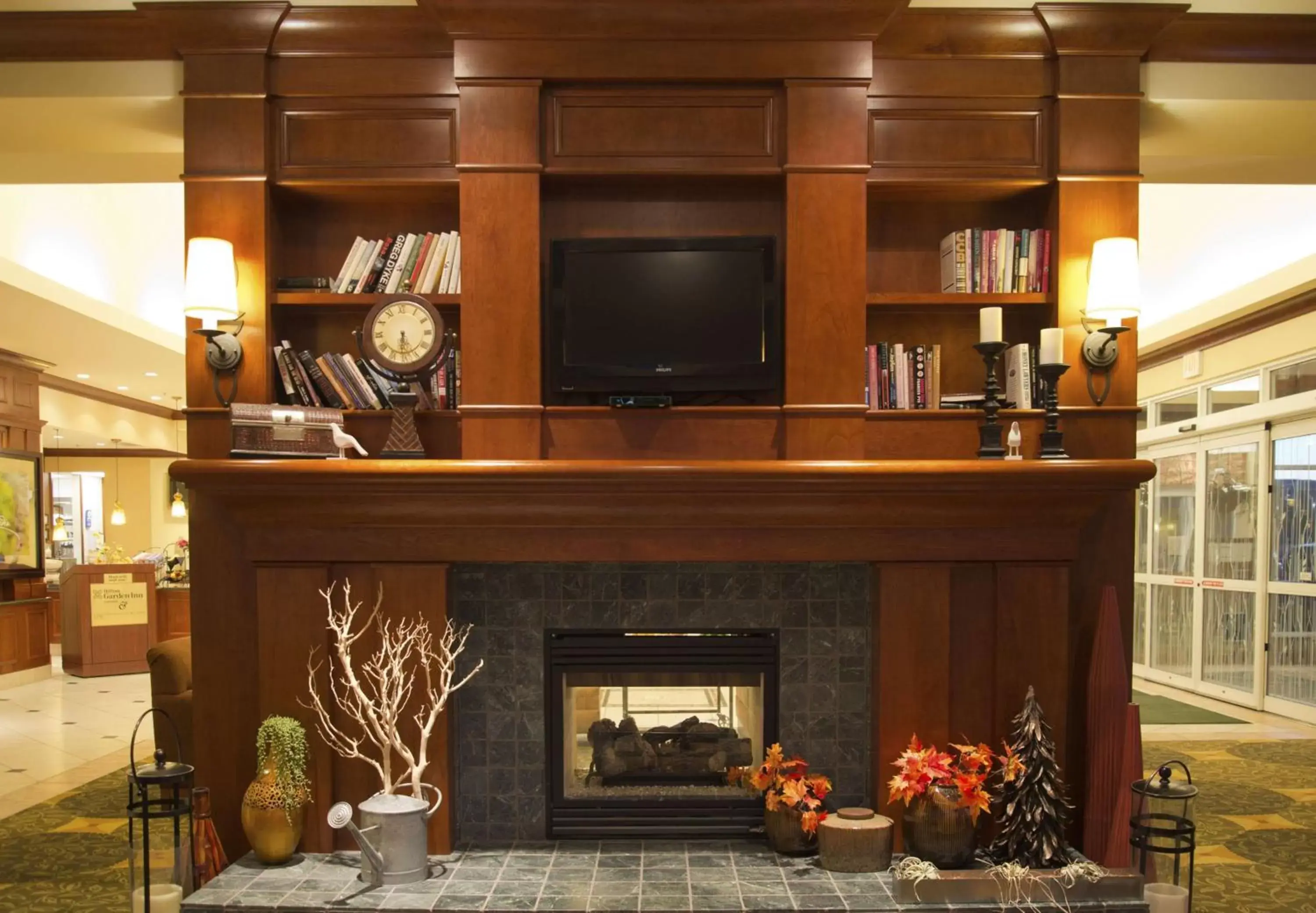 Lobby or reception, TV/Entertainment Center in Hilton Garden Inn Laramie