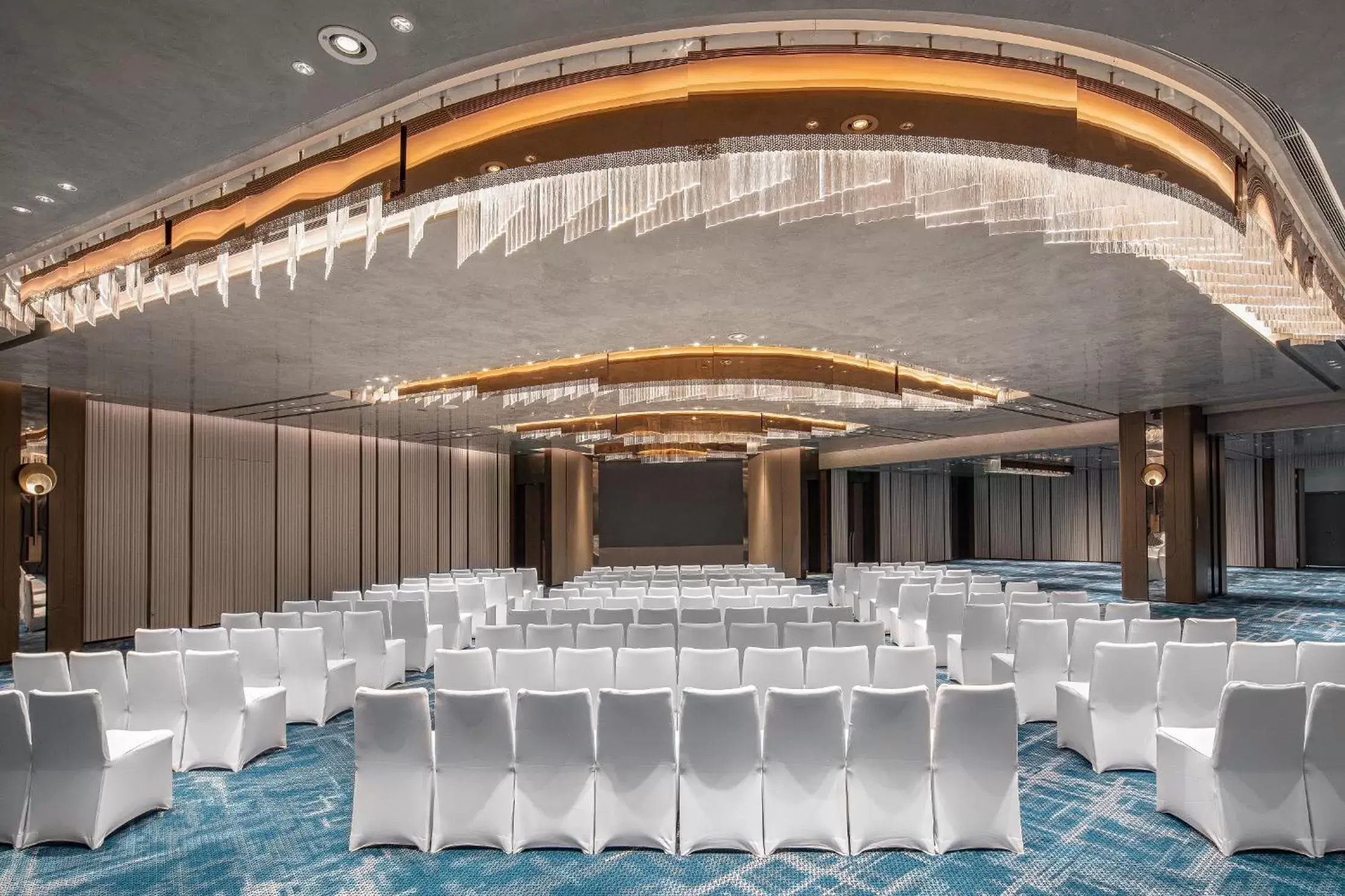 Meeting/conference room, Banquet Facilities in Crowne Plaza Shanghai Hongqiao, an IHG Hotel