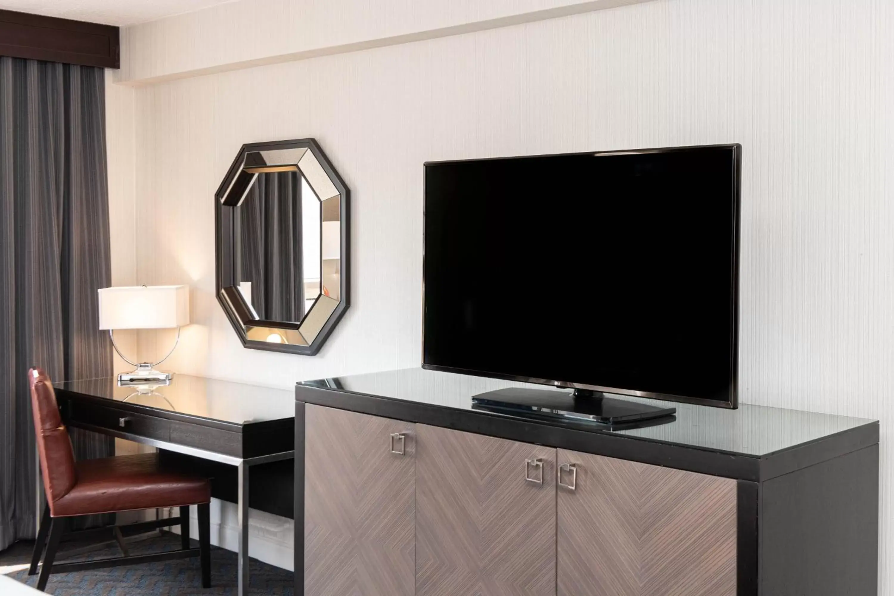 Photo of the whole room, TV/Entertainment Center in Sheraton Indianapolis City Centre Hotel
