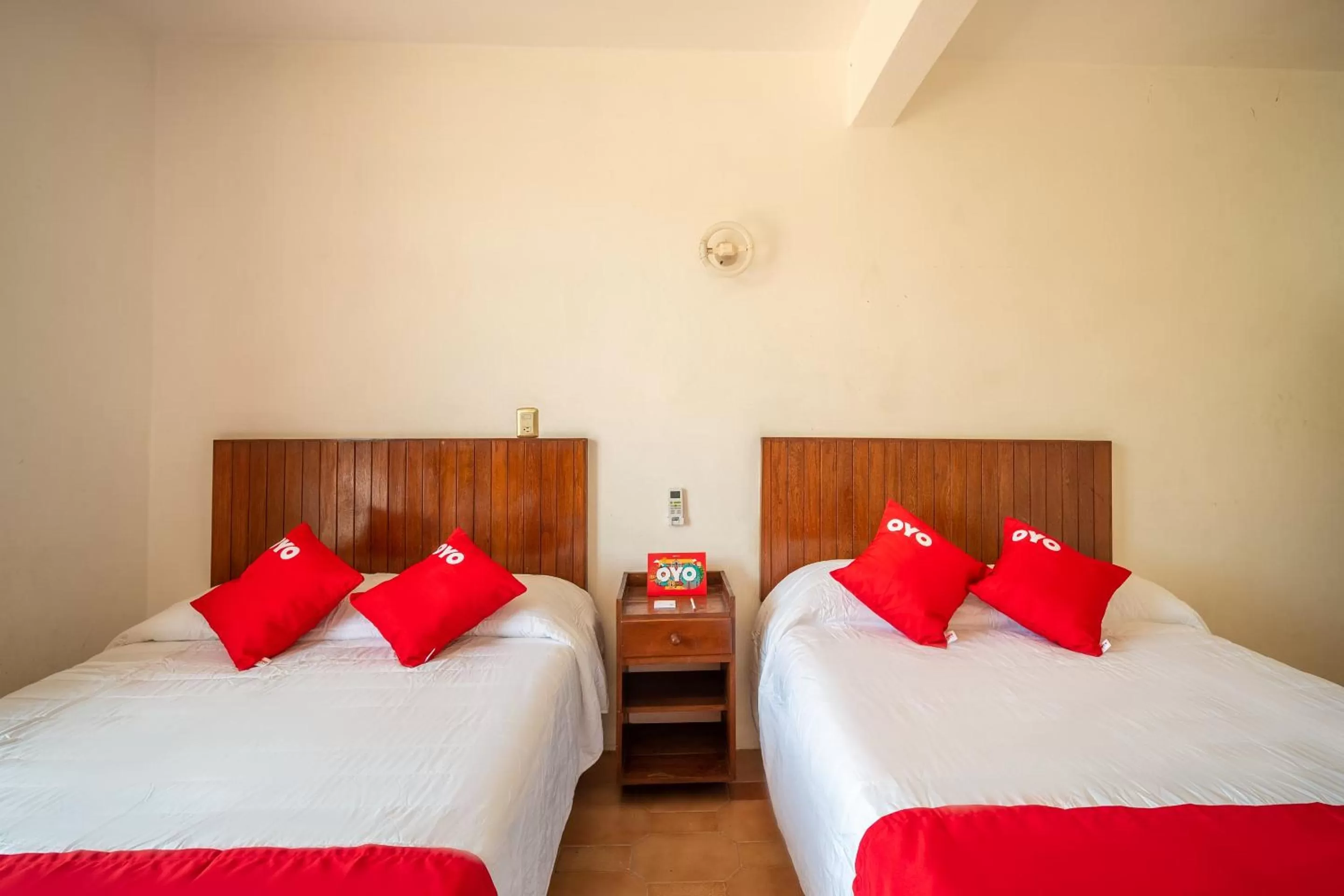 Bedroom in OYO Hotel Arena Surf, Puerto Escondido