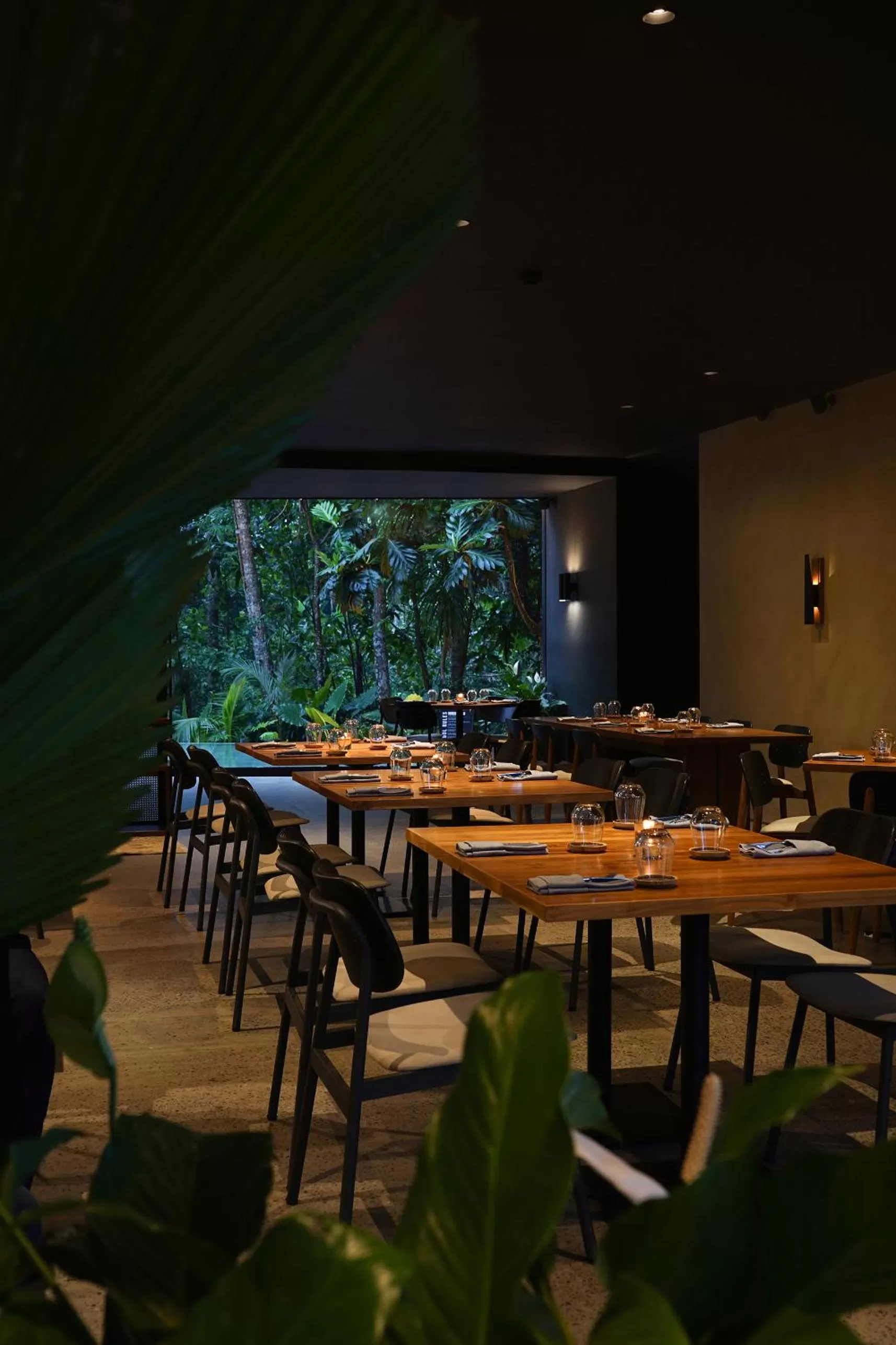 Restaurant/places to eat in Titik Dua