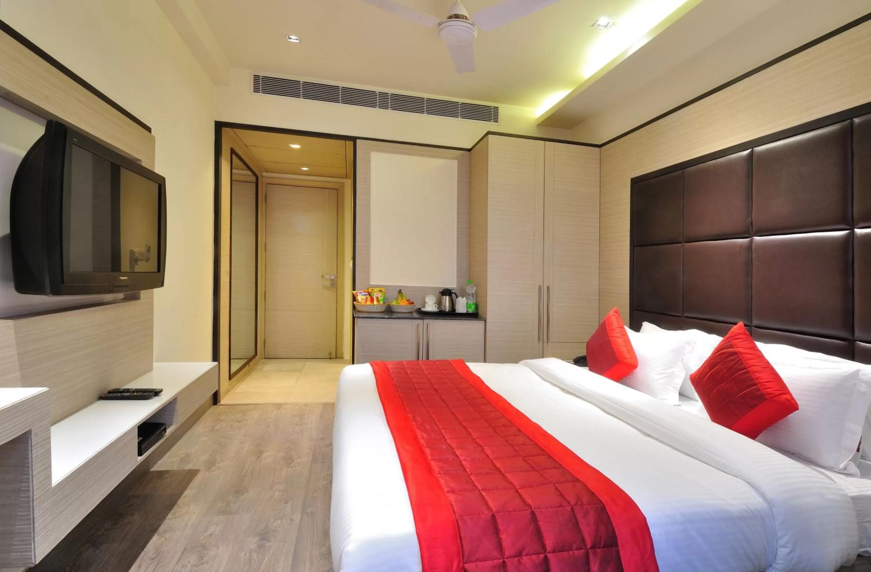 Bedroom, Bed in Hotel Royal Grand - Opposite Axis Bank East Patel Nagar
