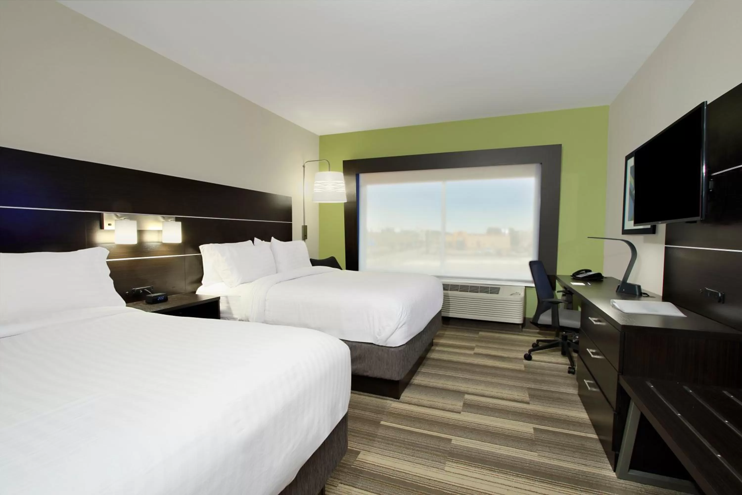 Photo of the whole room, Bed in Holiday Inn Express & Suites - Brookshire - Katy Freeway by IHG