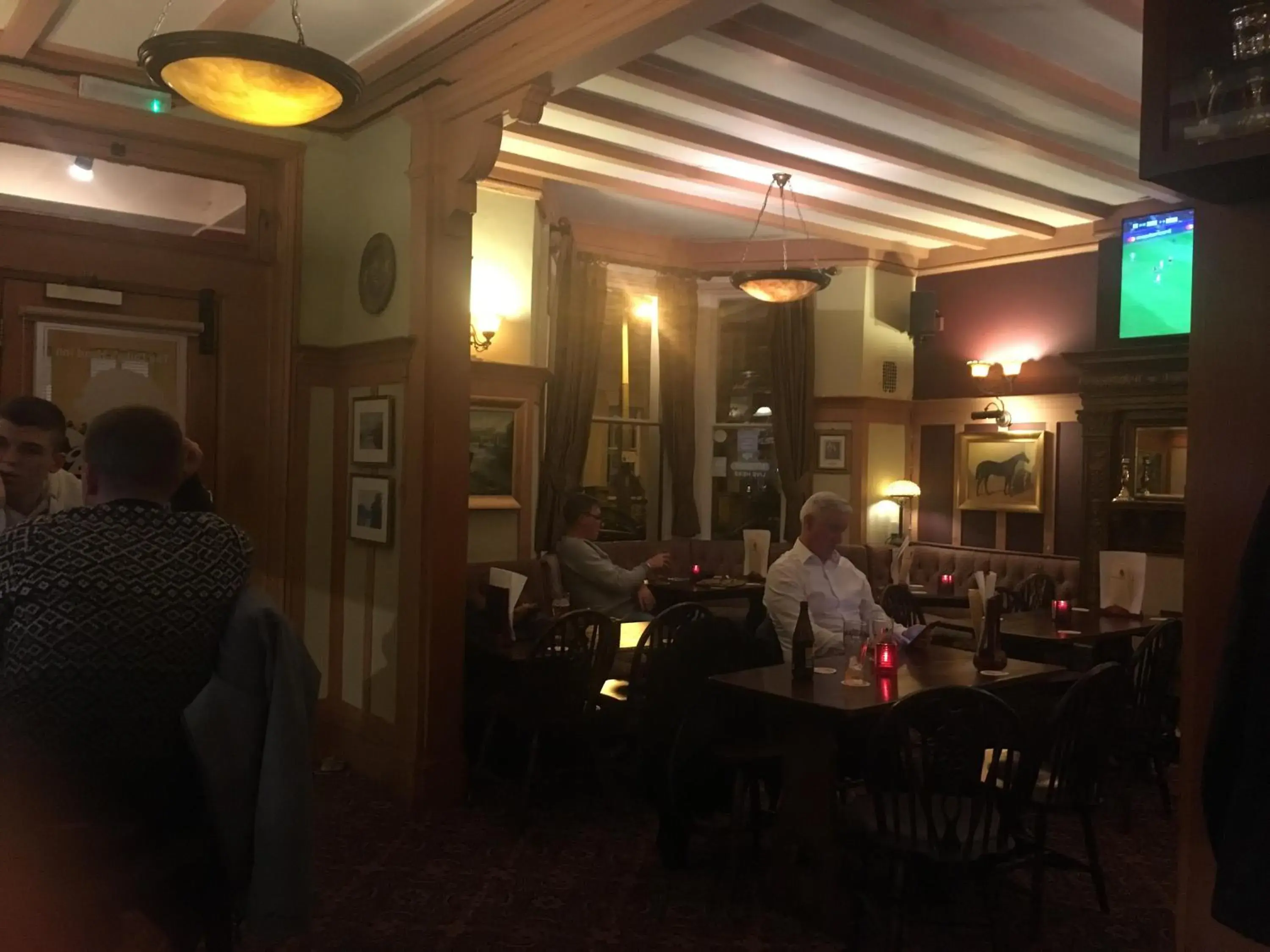 Restaurant/Places to Eat in Dukes Head Inn
