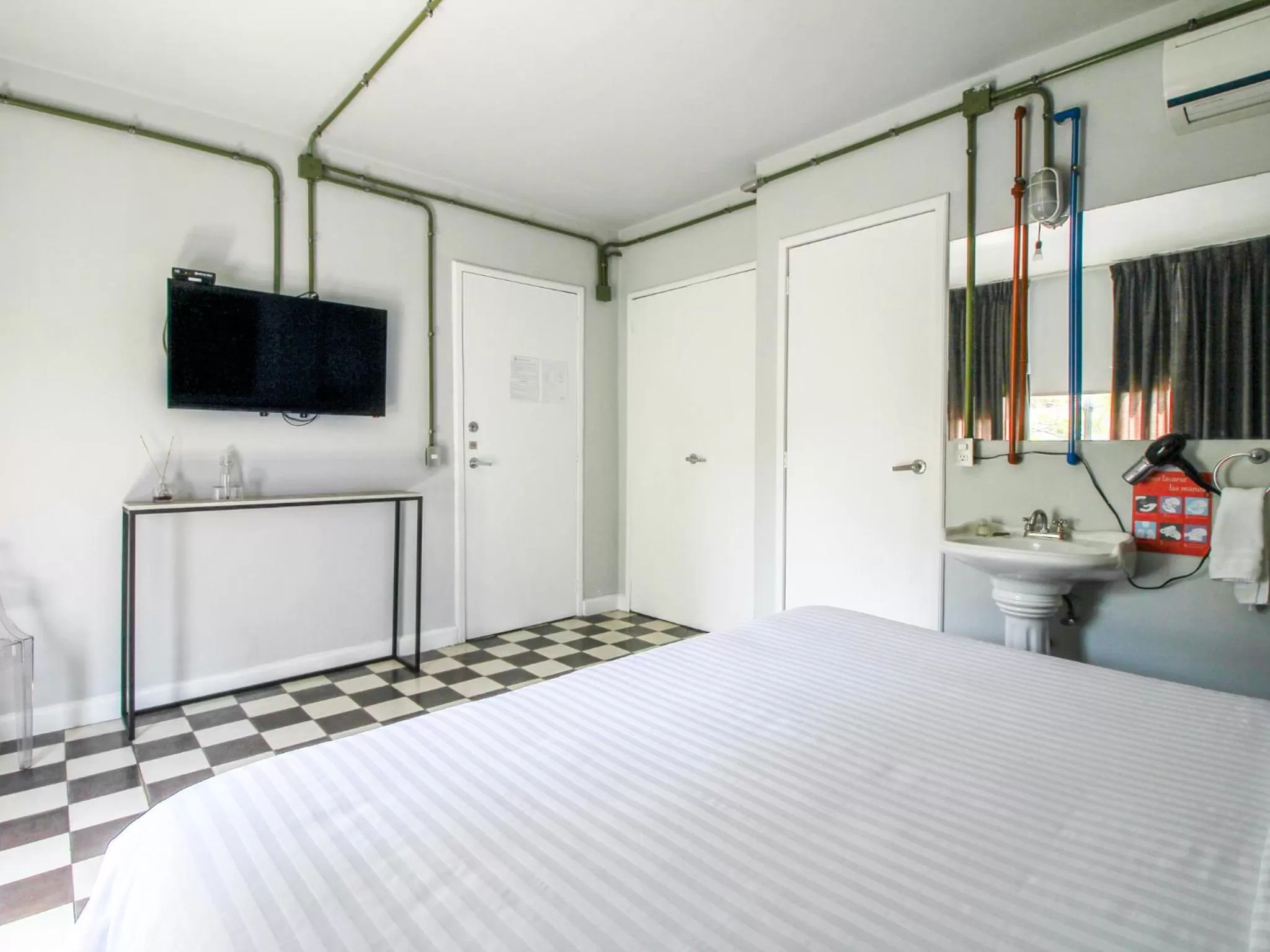 TV and multimedia in VL Hotel Boutique Consulado Chapu Guadalajara