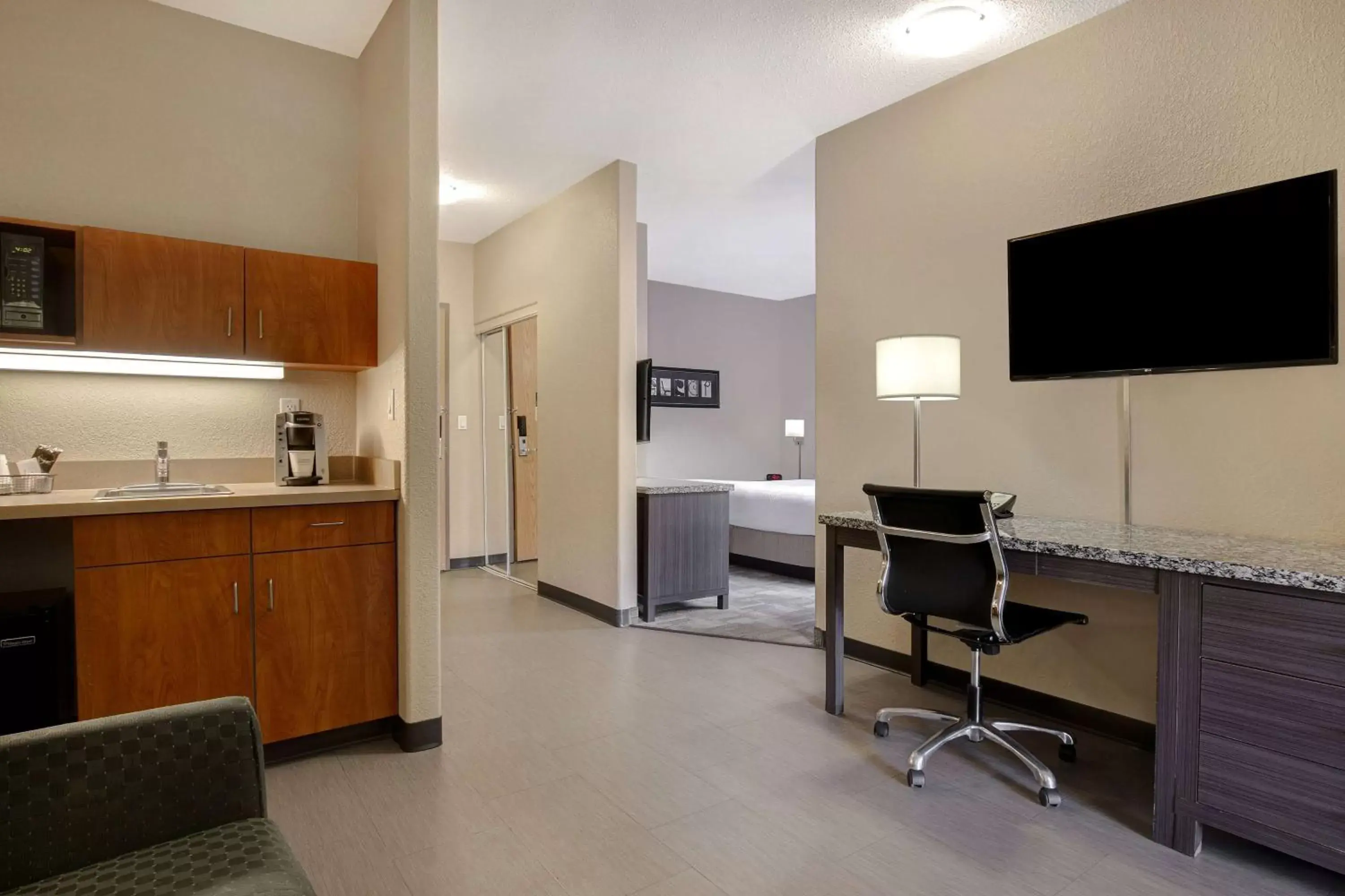 Photo of the whole room, TV/Entertainment Center in Days Inn by Wyndham Medicine Hat