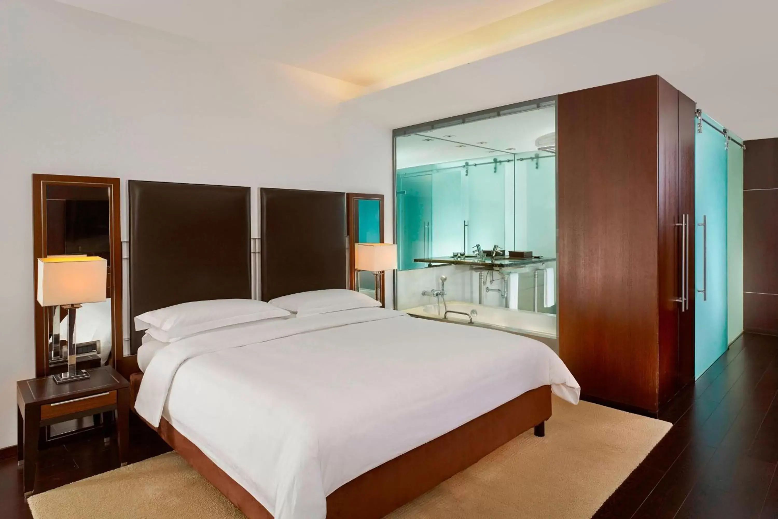 Photo of the whole room, Bed in Sheraton Porto Hotel & Spa