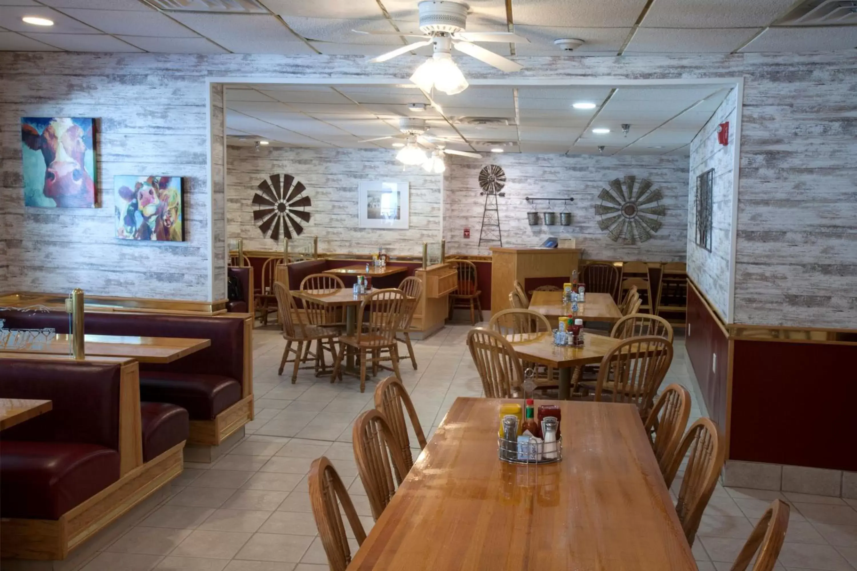 Restaurant/Places to Eat in Ramada by Wyndham Keystone Near Mt Rushmore