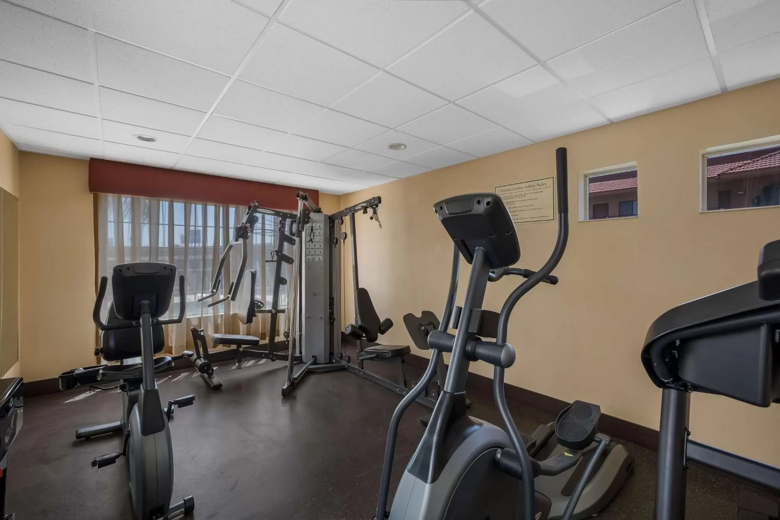 Fitness centre/facilities, Fitness Center/Facilities in Best Western Gold Poppy Inn