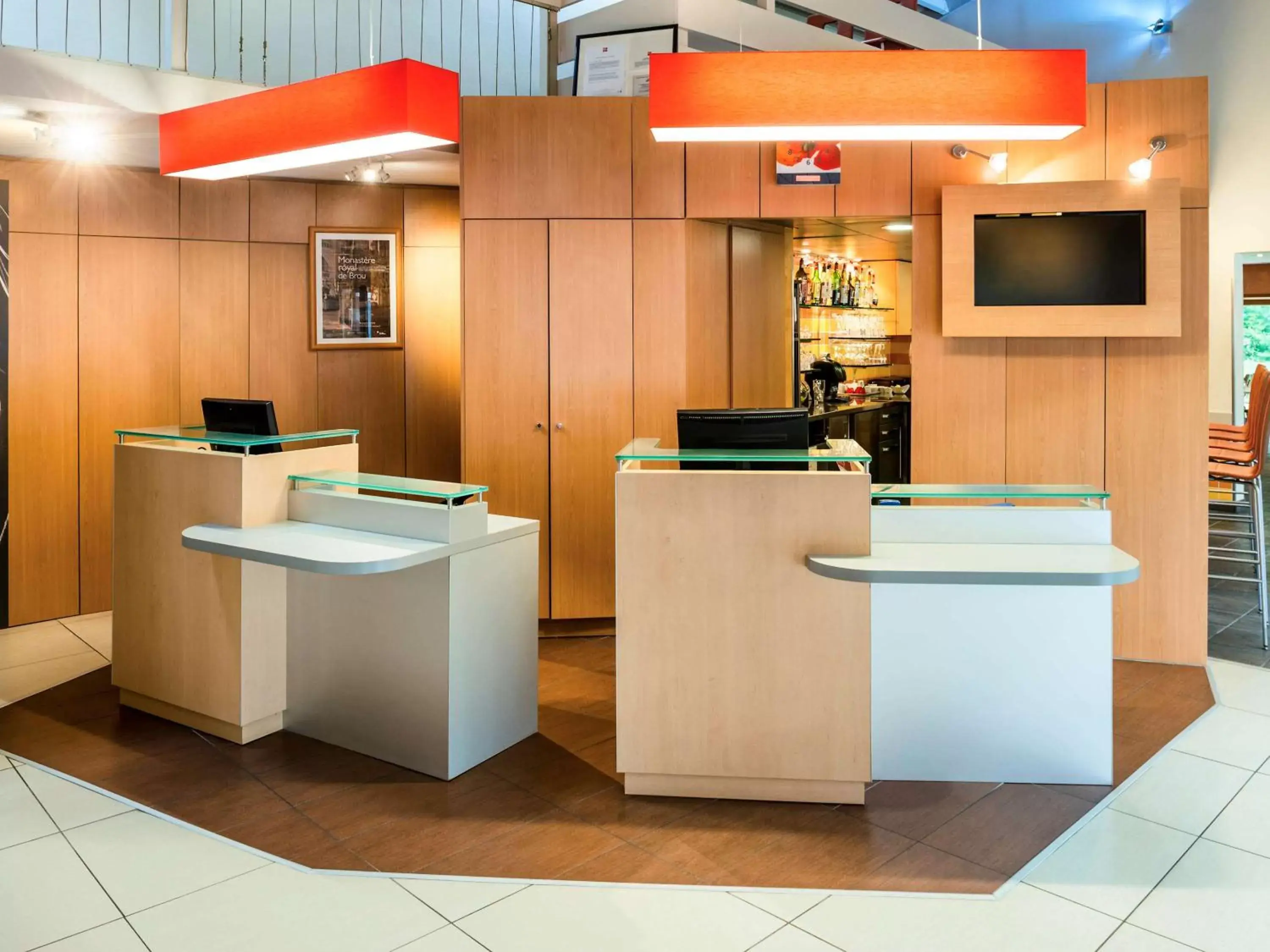 Property building, Lobby/Reception in ibis Bourg en Bresse