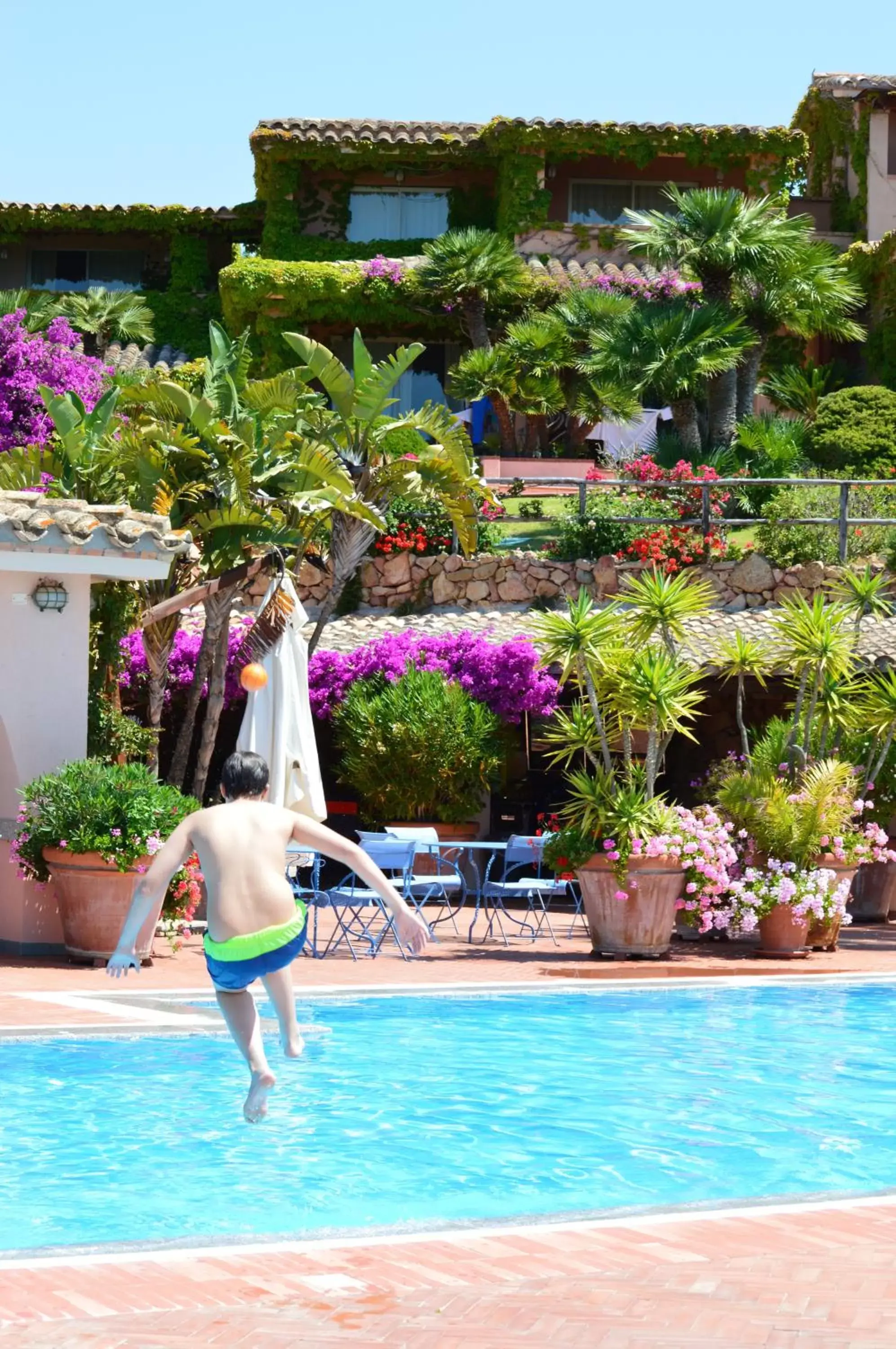 People, Swimming Pool in Residence Fenicia