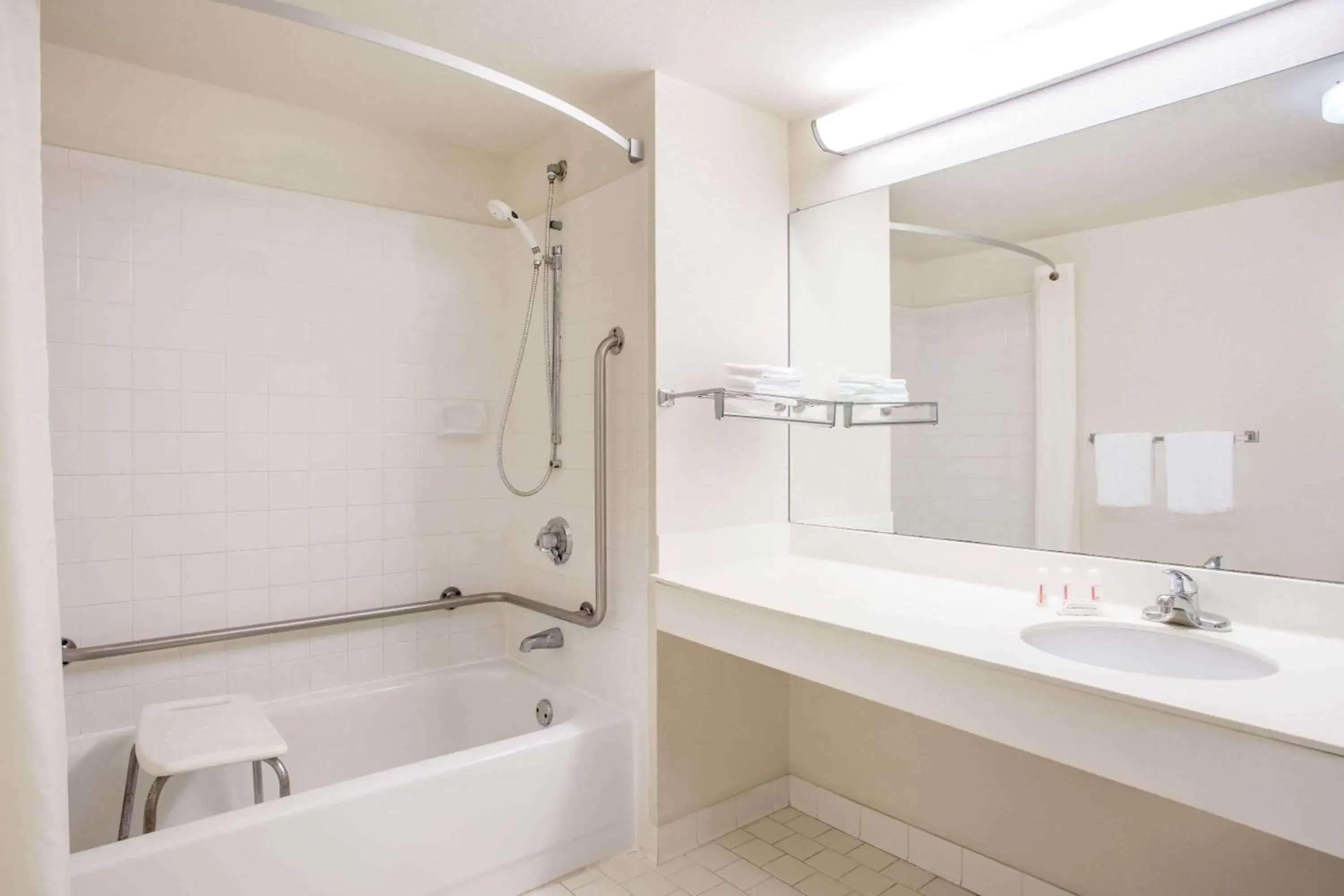 Bathroom in Super 8 by Wyndham Lavonia Bathroom in Super 8 by Wyndham Lavonia